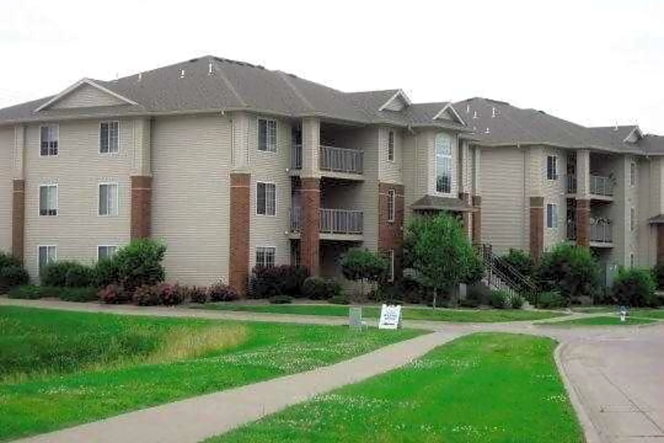 Riverbend Apartments Muscatine, IA 52761