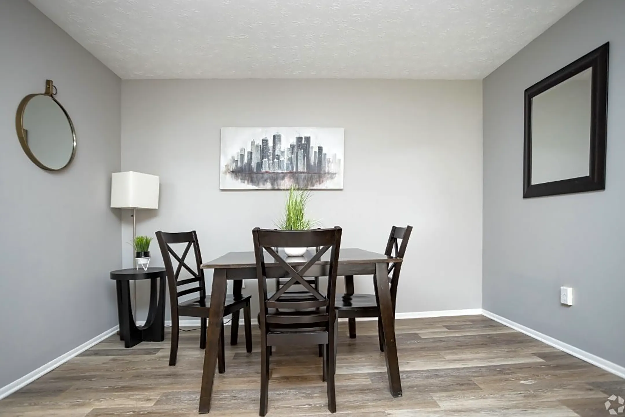 Dining Room - Nob Hill Apartments - Syracuse, NY