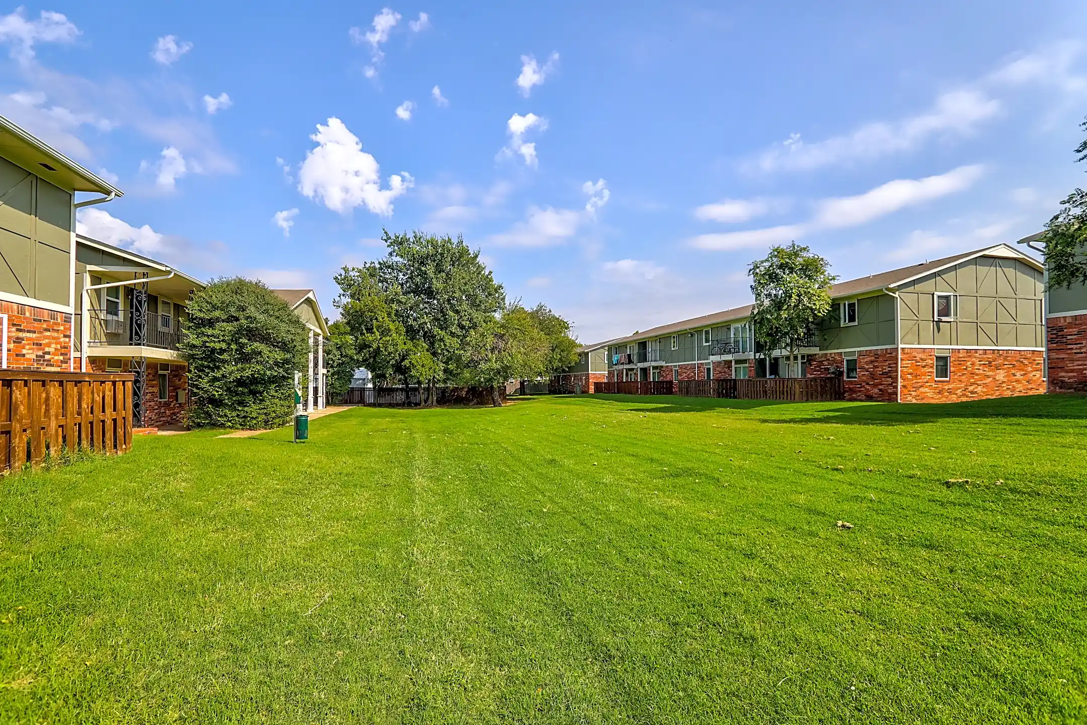 The Prairie at Yukon 1000 Cornwell Drive Yukon, OK Apartments for