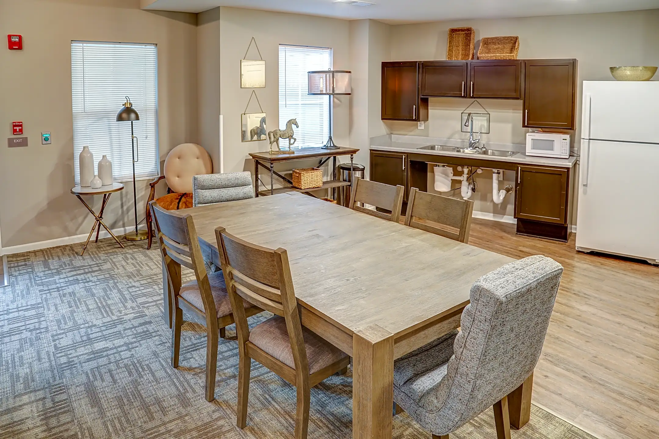 Tristan Ridge 175 South King Street Eminence, KY Apartments for