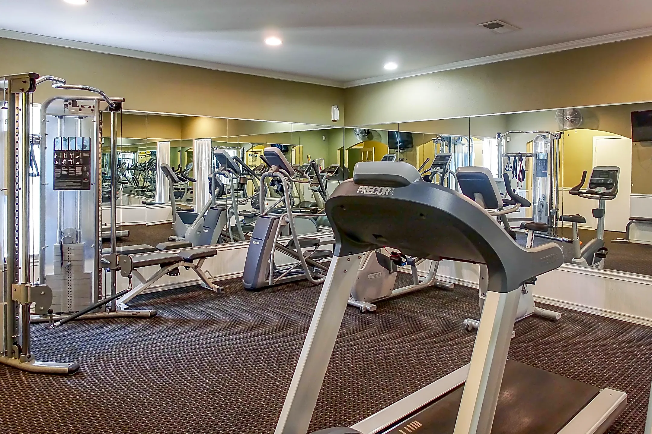 Fitness Weight Room - Riverview Ranch - Sacramento, CA