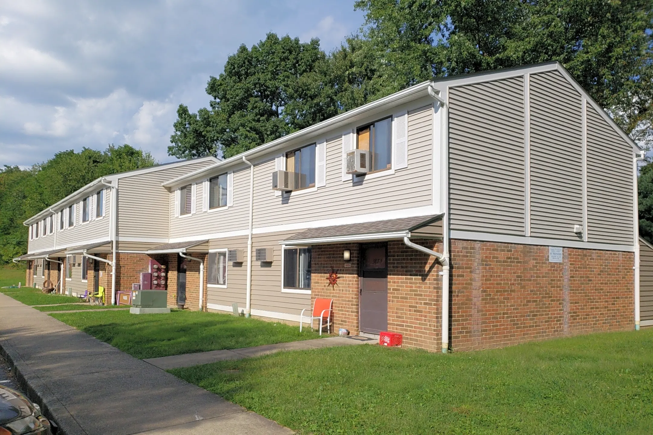 Forest Ridge Apartments Mineral Ridge, OH 44440