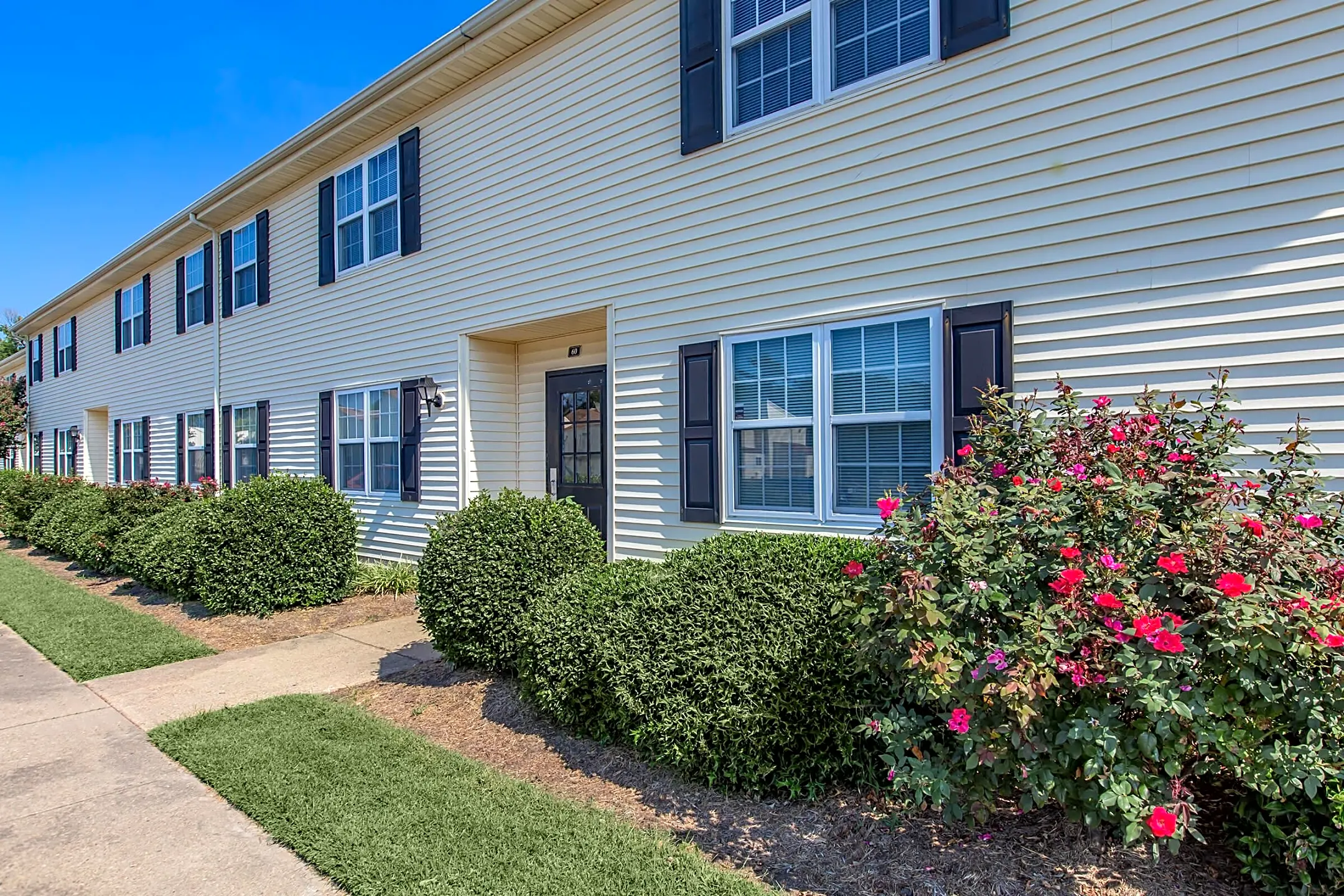 New Hampton Commons Apartments - Hampton, VA 23669