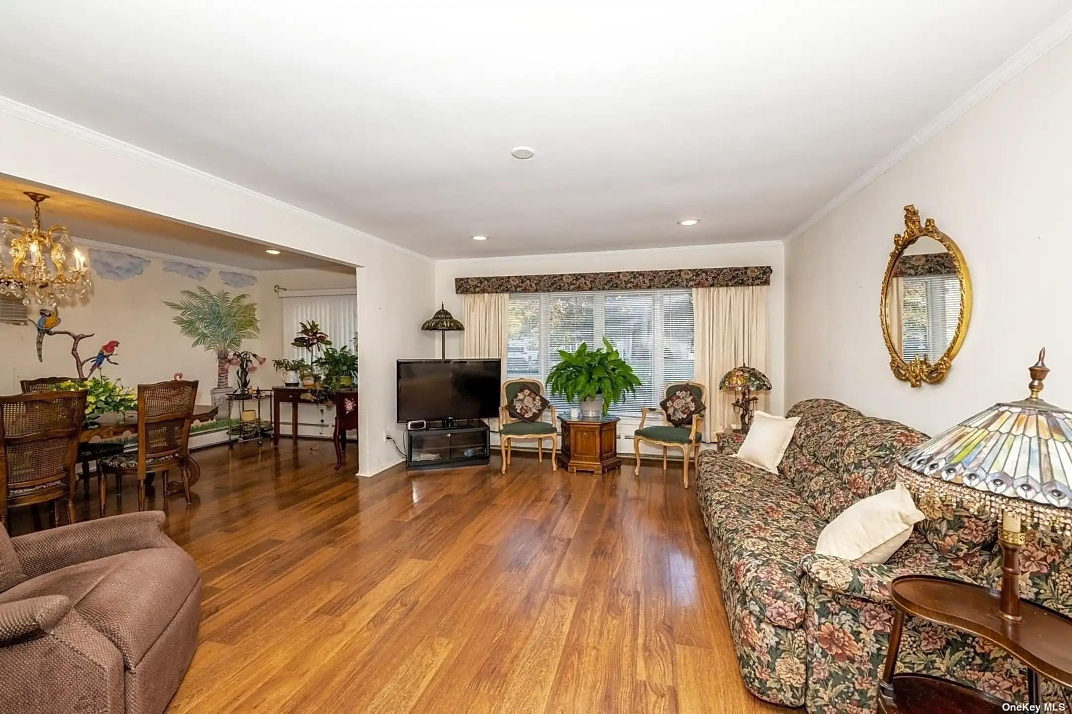 62 East End Ave Hicksville, NY Houses for Rent Rent.