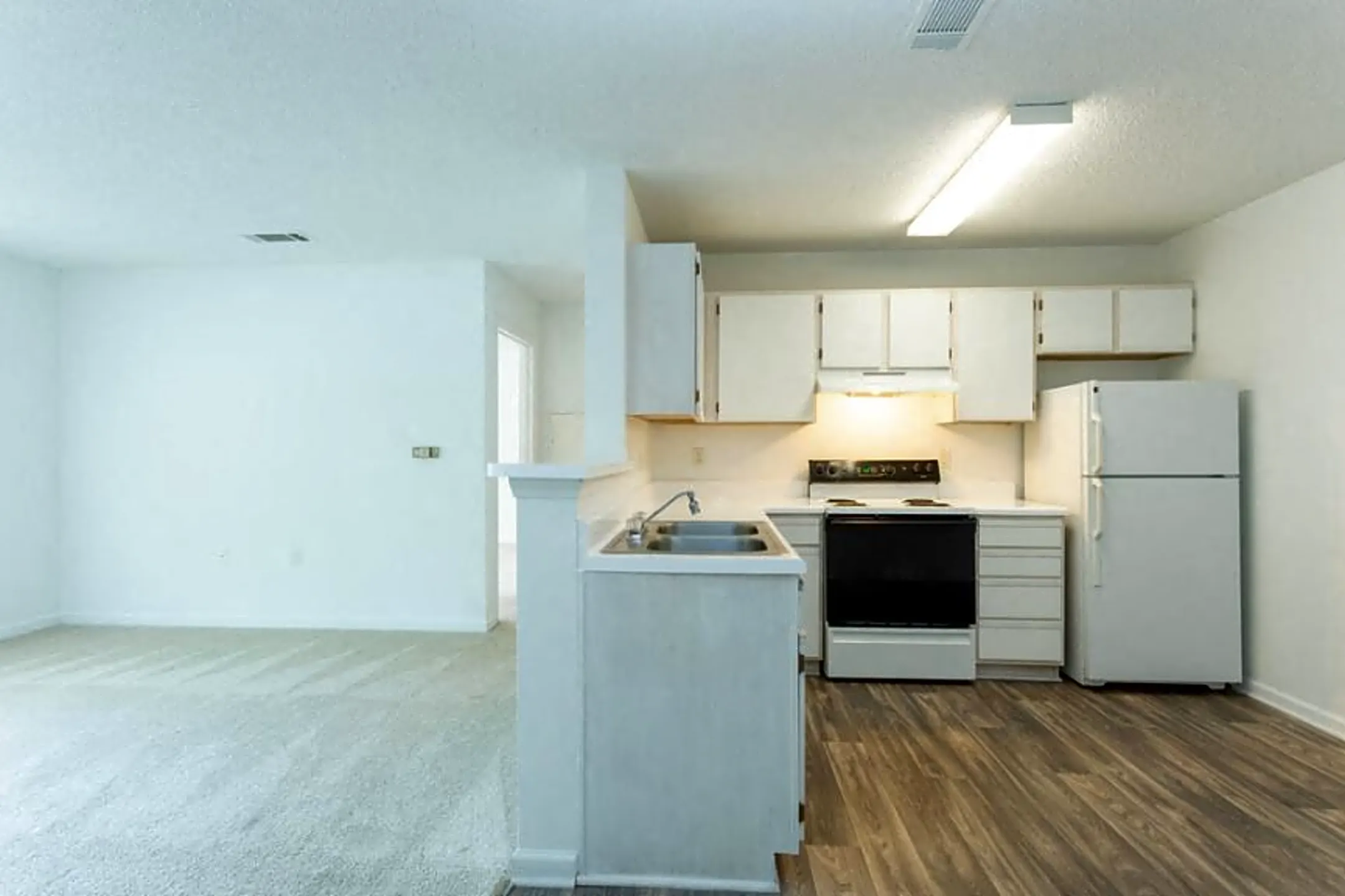 Granville Oaks 2162 Mill Stream Cir Creedmoor, NC Apartments for