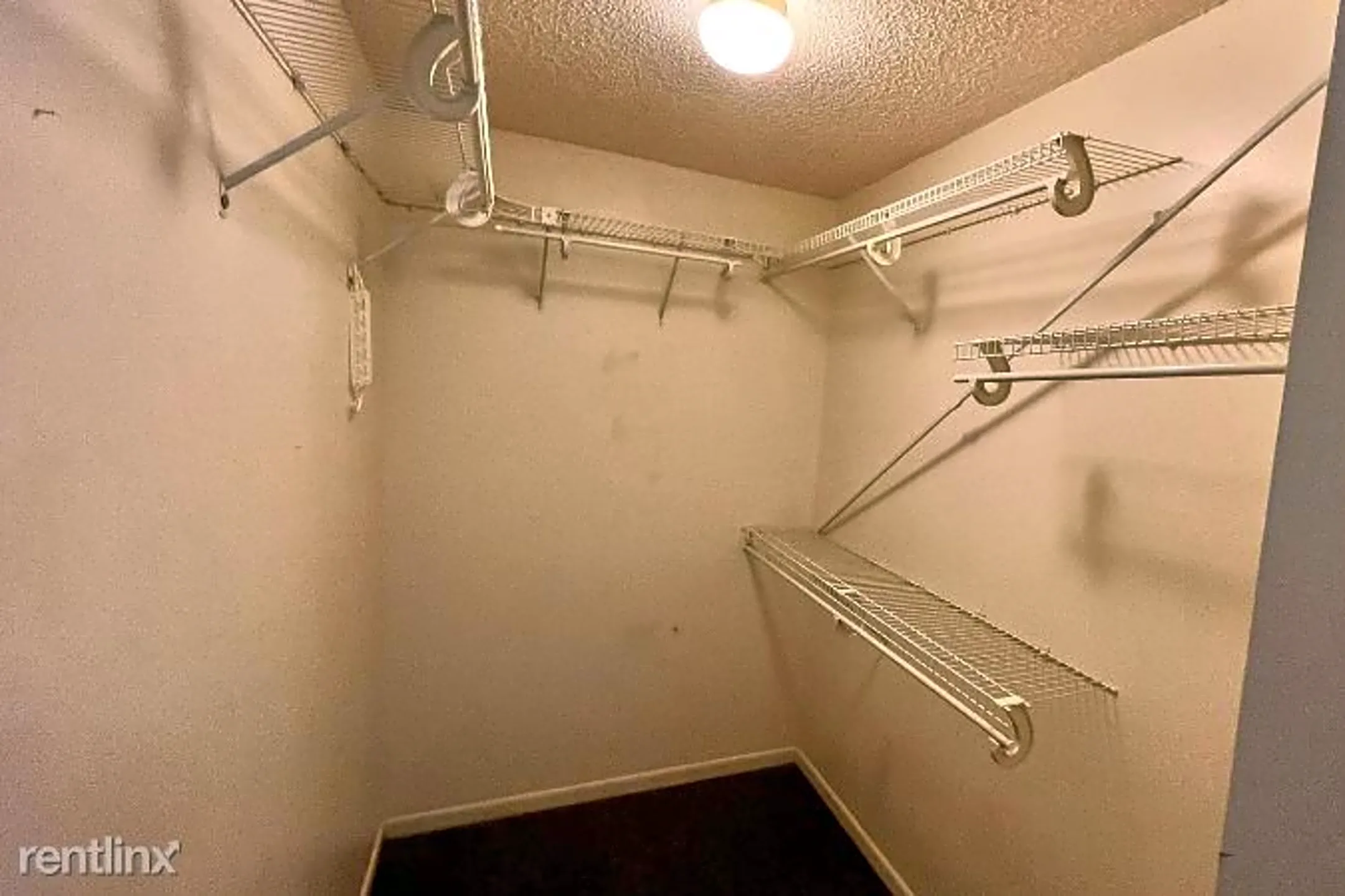 Bedroom - 1880 N Crystal Lake Dr - Lakeland, FL