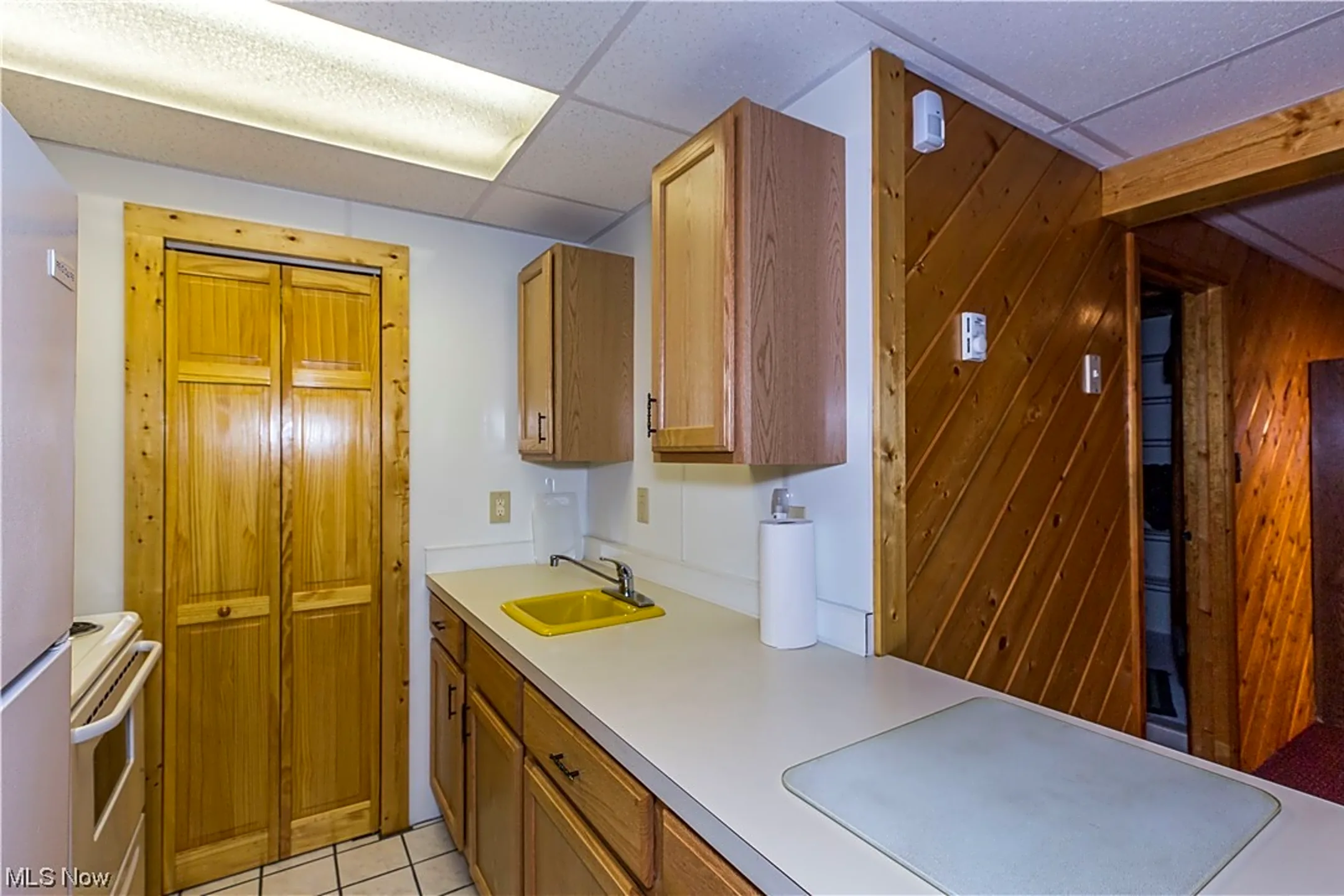 Kitchen - 3400 Lampson Rd - Austinburg, OH