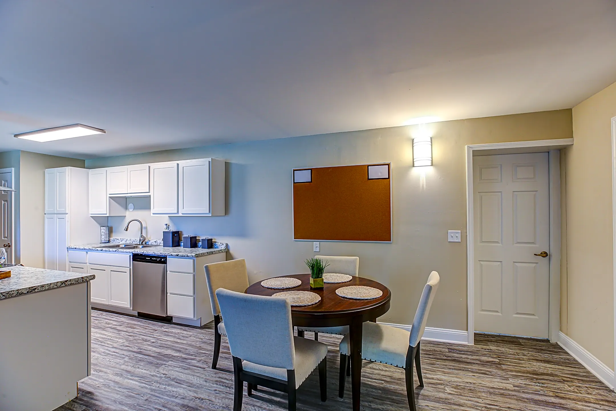 Saratoga Place 3401 Queensway Dr Erlanger, KY Apartments for Rent