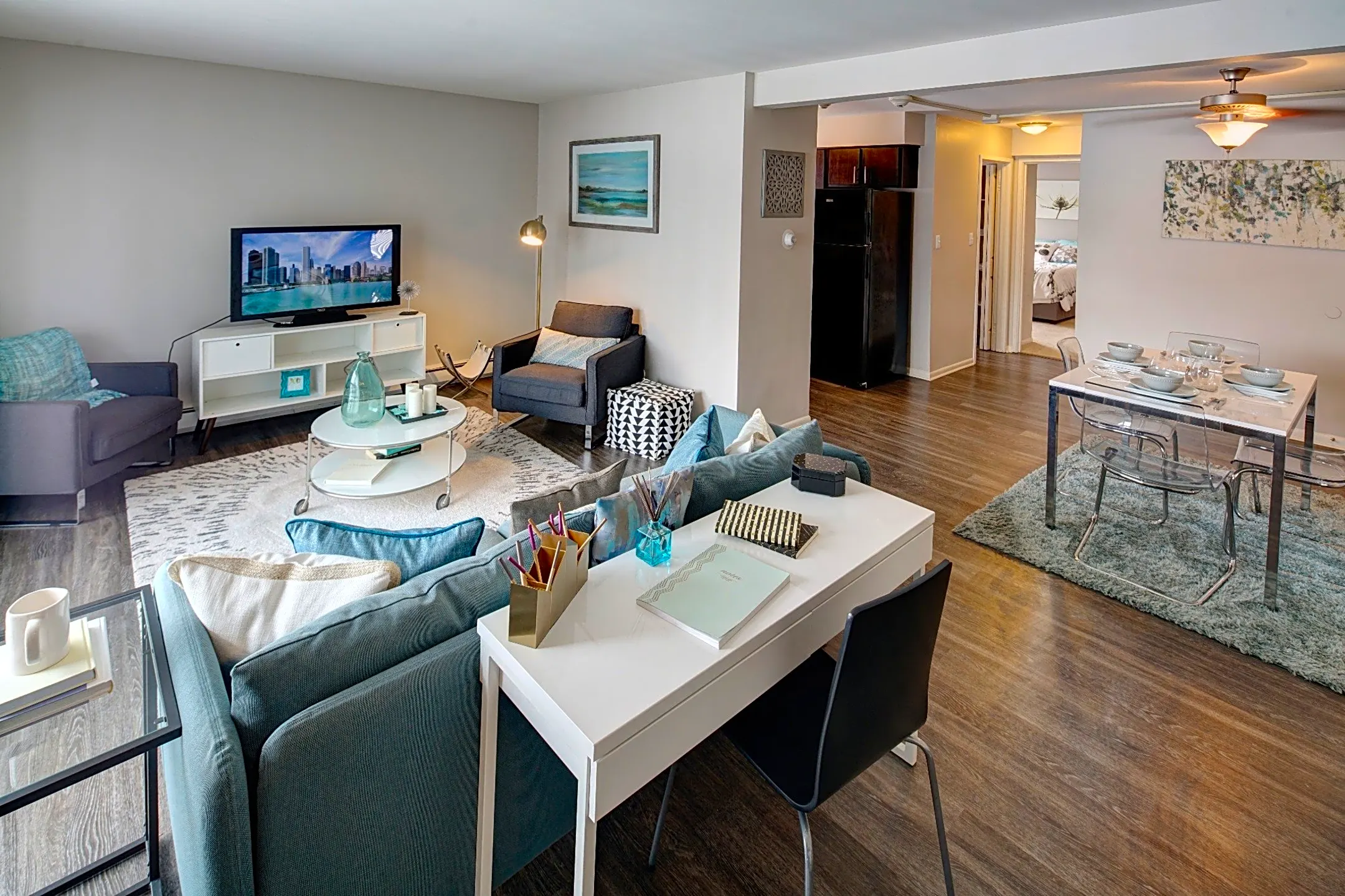 Living Room - Westmont Village Apartments - Westmont, IL