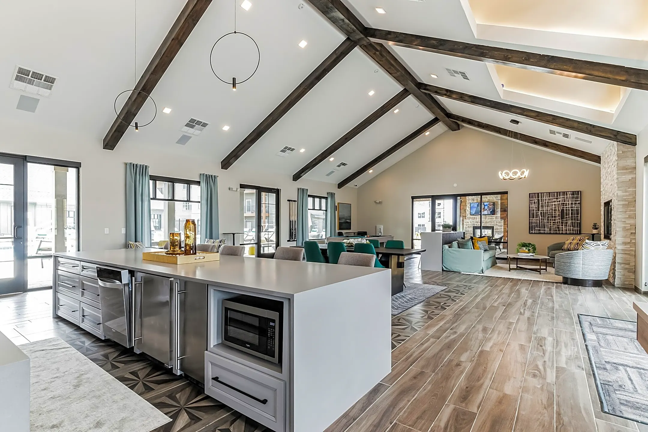 Kitchen - Apex Apartments - Colorado Springs, CO