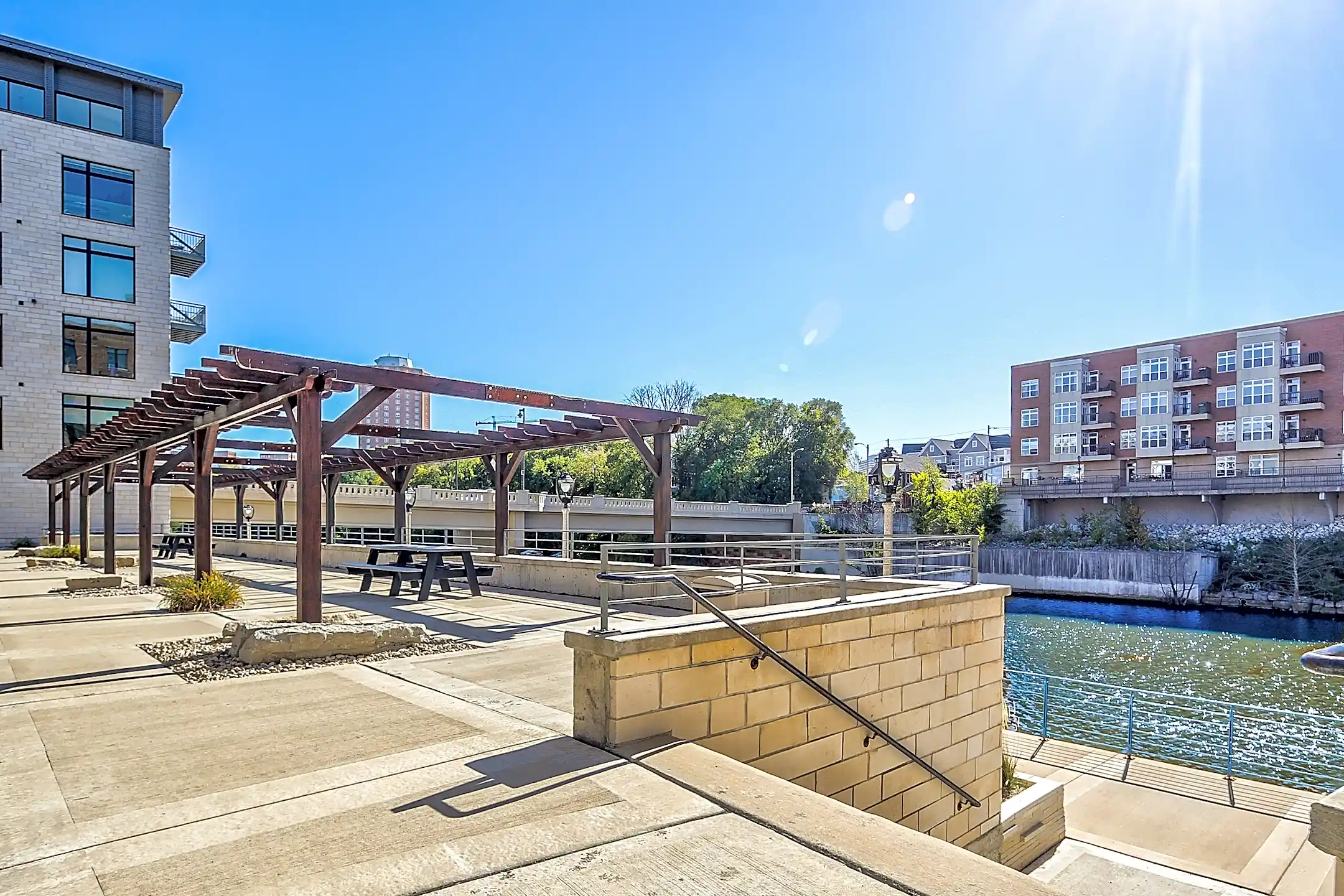 Walker's Landing Milwaukee, WI 53212