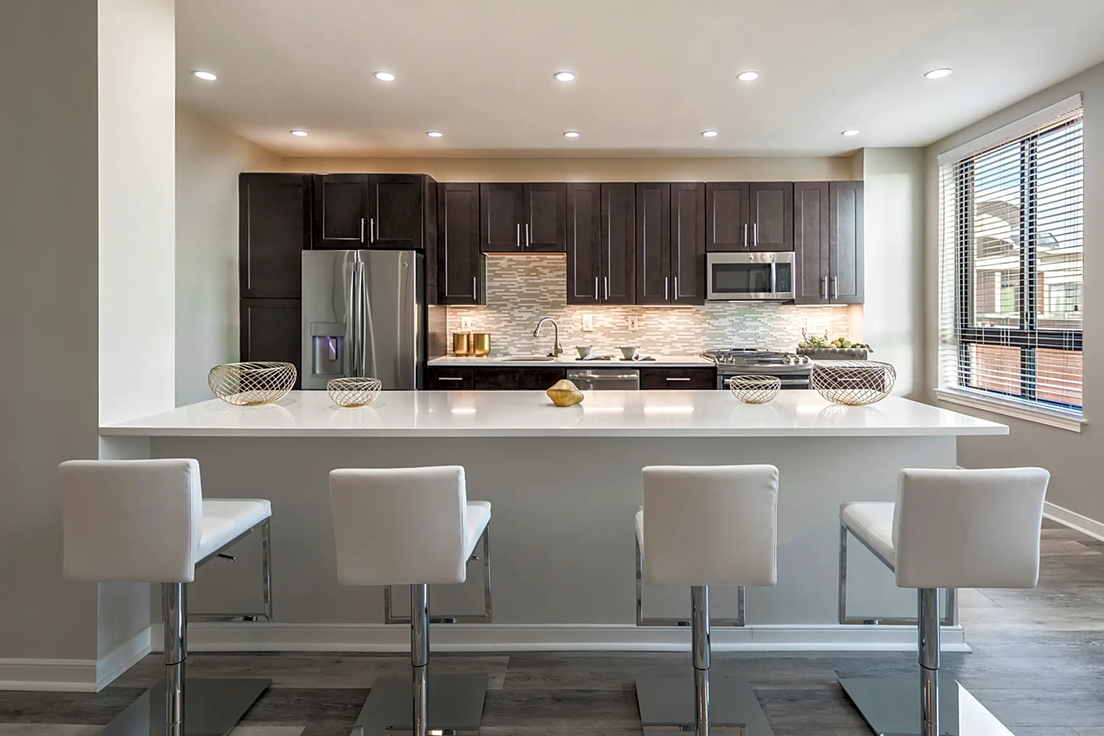 Kitchen - Instrata Pentagon City - Arlington, VA