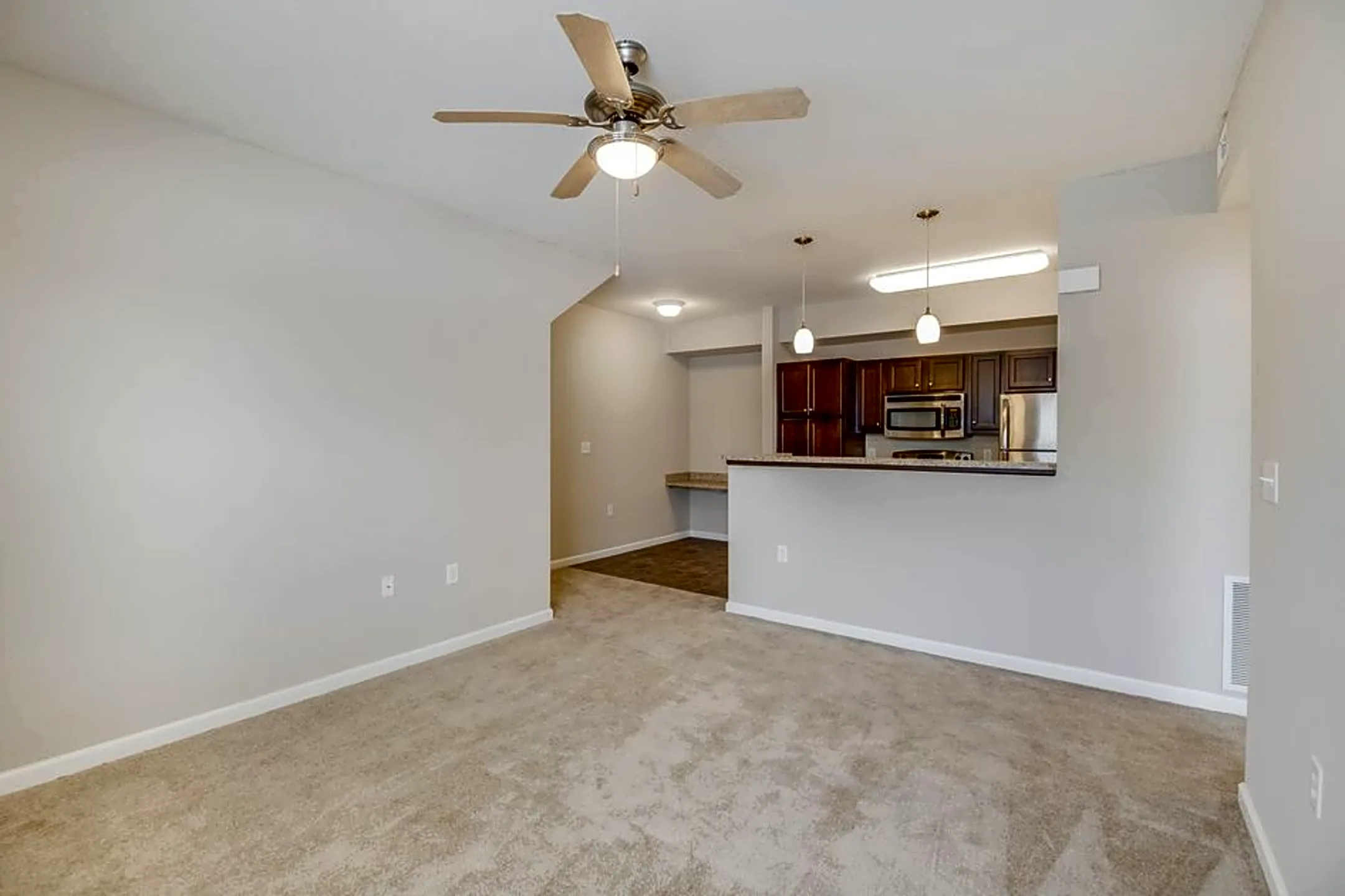 5700 Madison Apartments Indianapolis, IN 46227