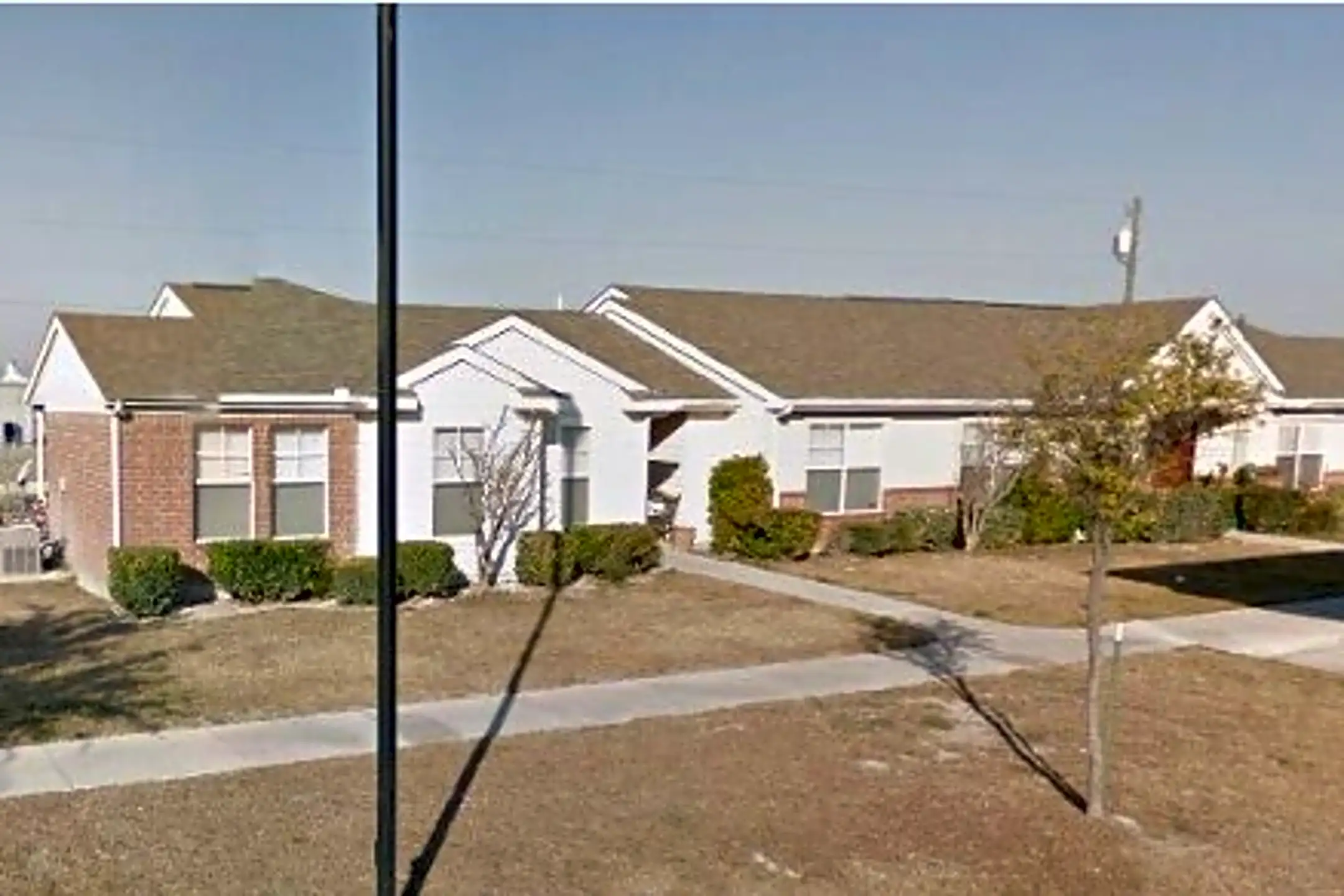 La Vista Townhomes 1715 Kings Way Del Rio, TX Apartments for Rent