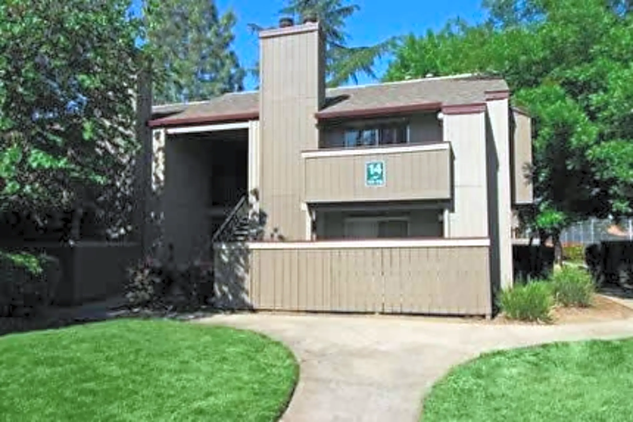 Greenhaven Oaks 7236 Greenhaven Dr Sacramento, CA Apartments for