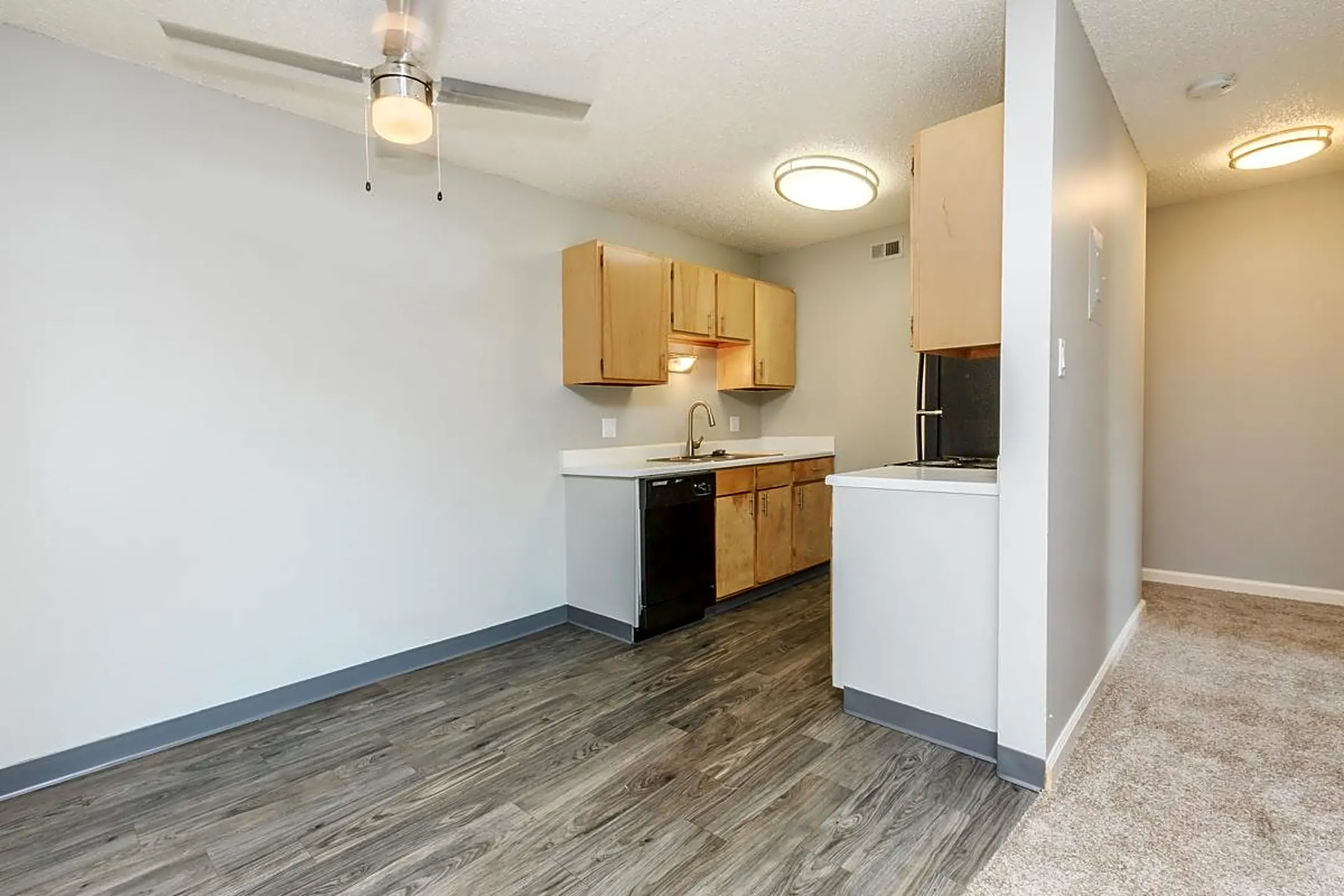 Eagleview Apartments 1803 Prairie Rd Colorado Springs, CO