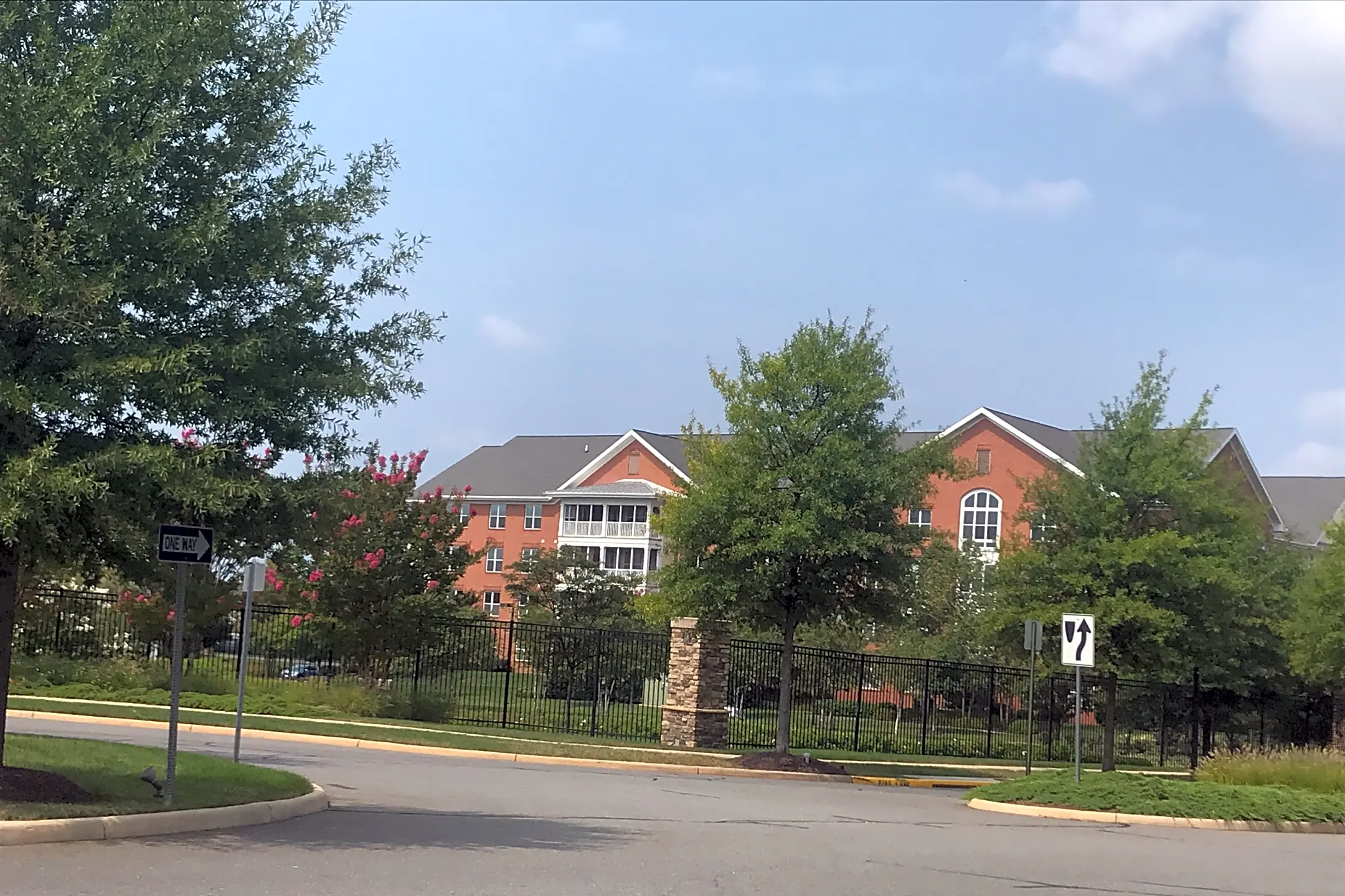 Ashby Ponds Apartments - Ashburn, VA 20147