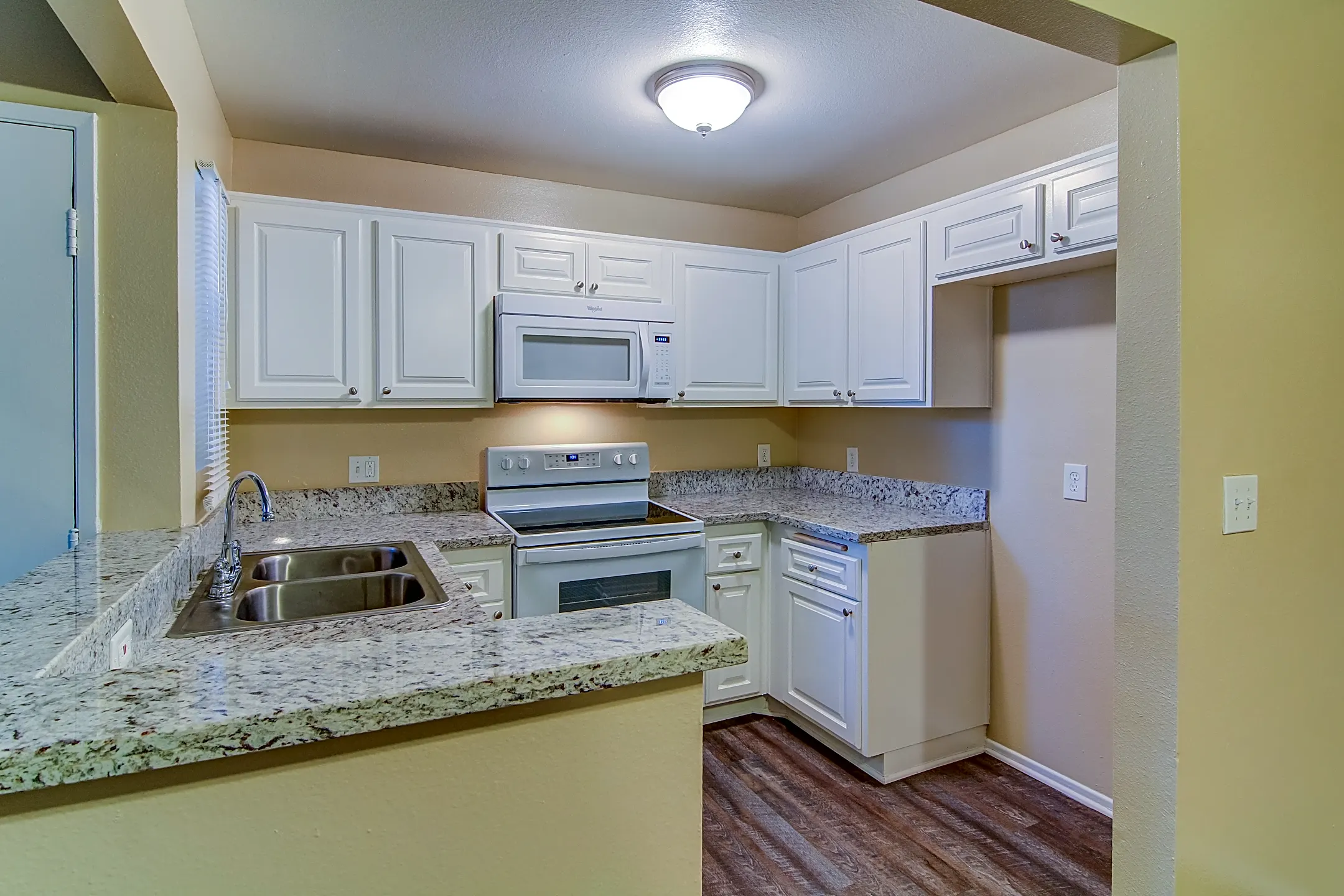 Citrus Gardens Apartments 8600 Citrus Ave Fontana, CA Apartments