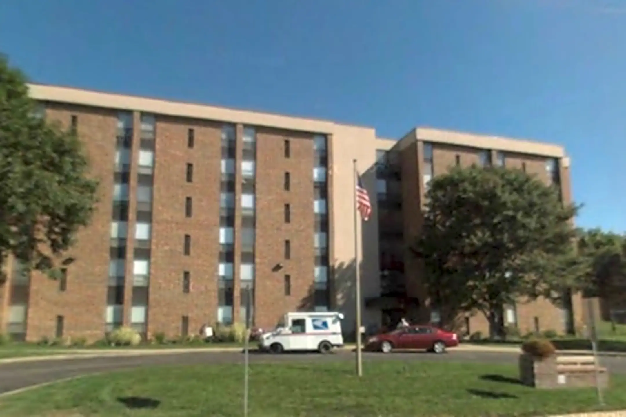 Nettleton Manor Apartments 111 E Kump St Bonner Springs, KS