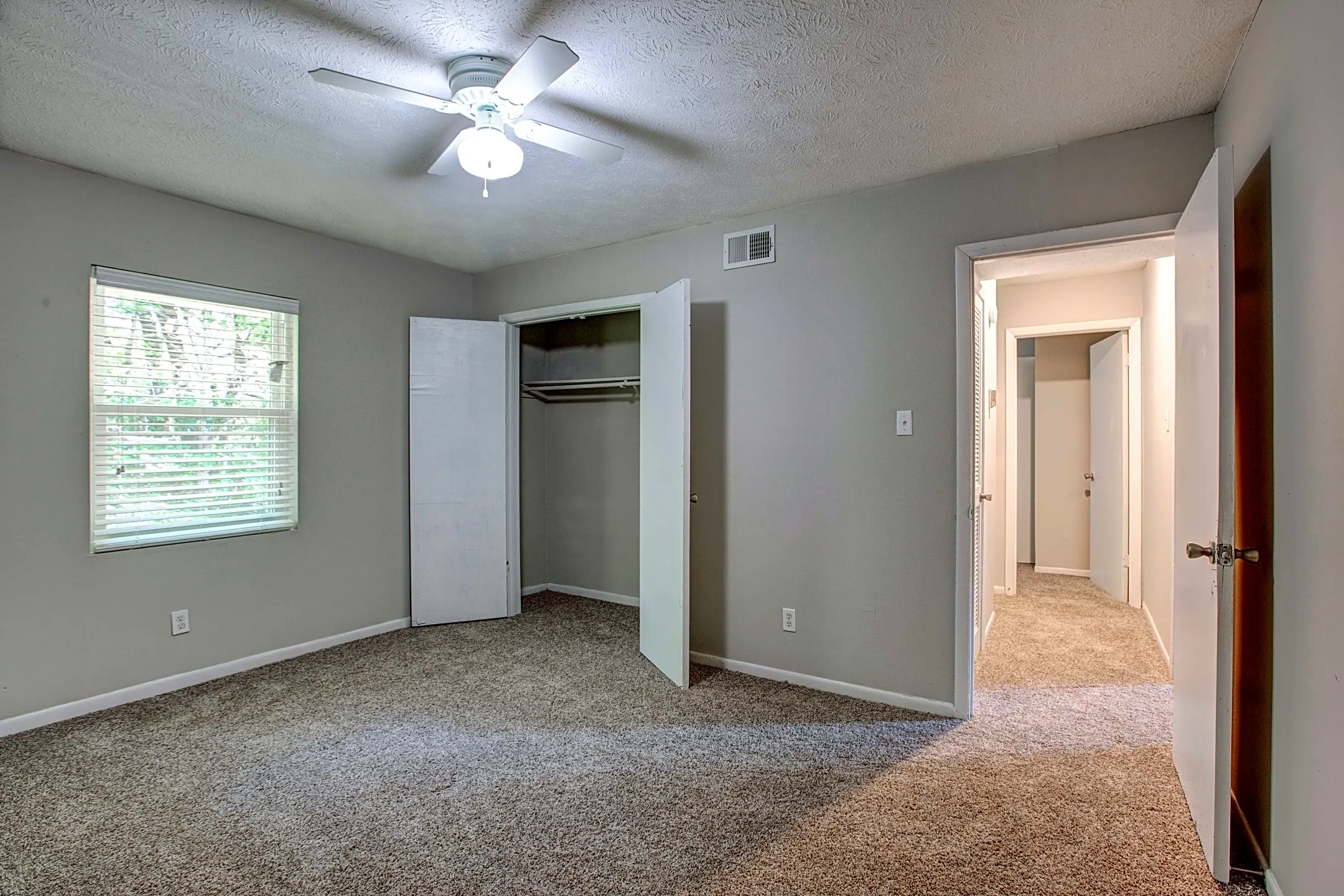 Willow Park Apartments - 1466 Rockcut Rd | Forest Park, GA Apartments ...