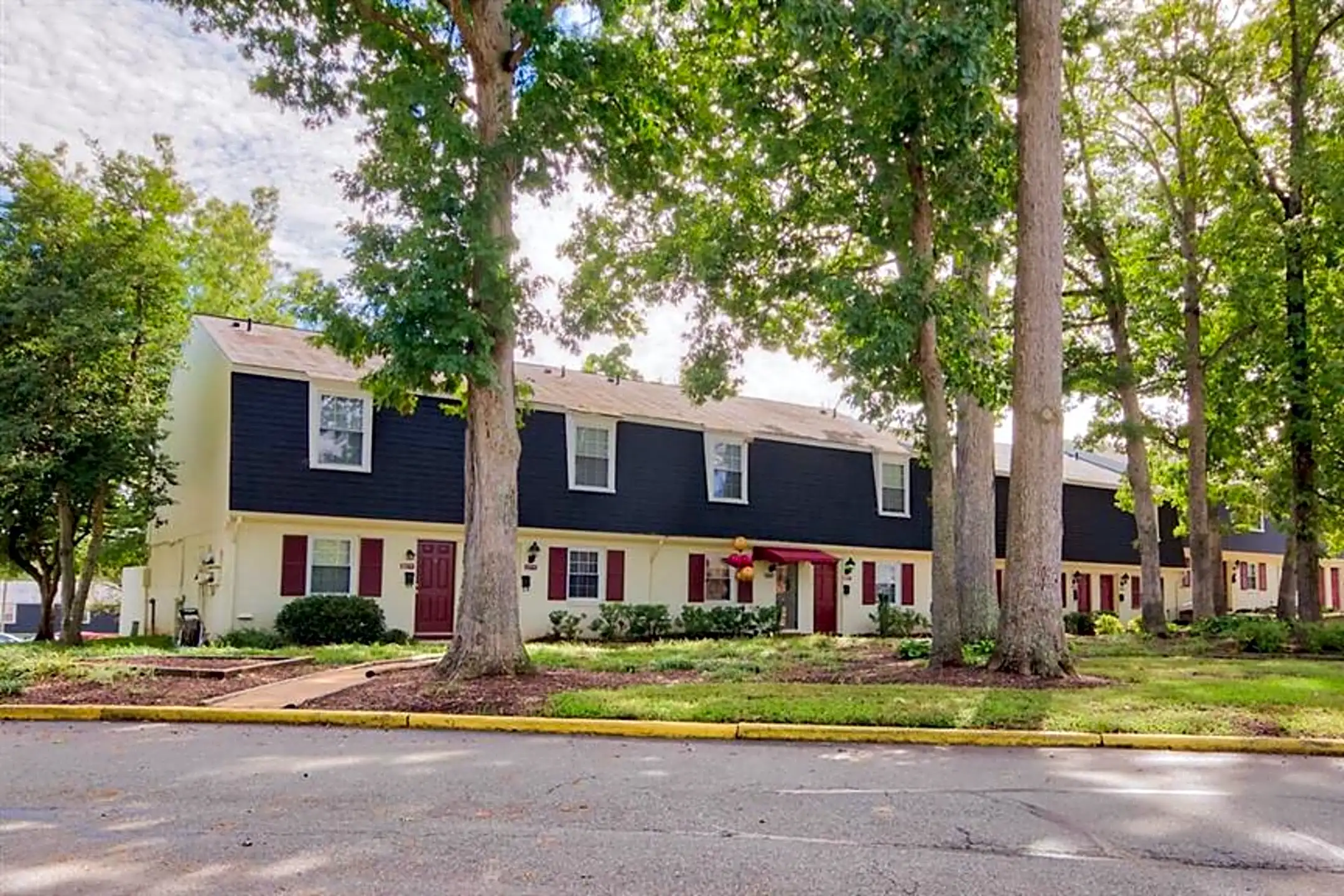 Stratford Hills Apartments Richmond, VA 23225