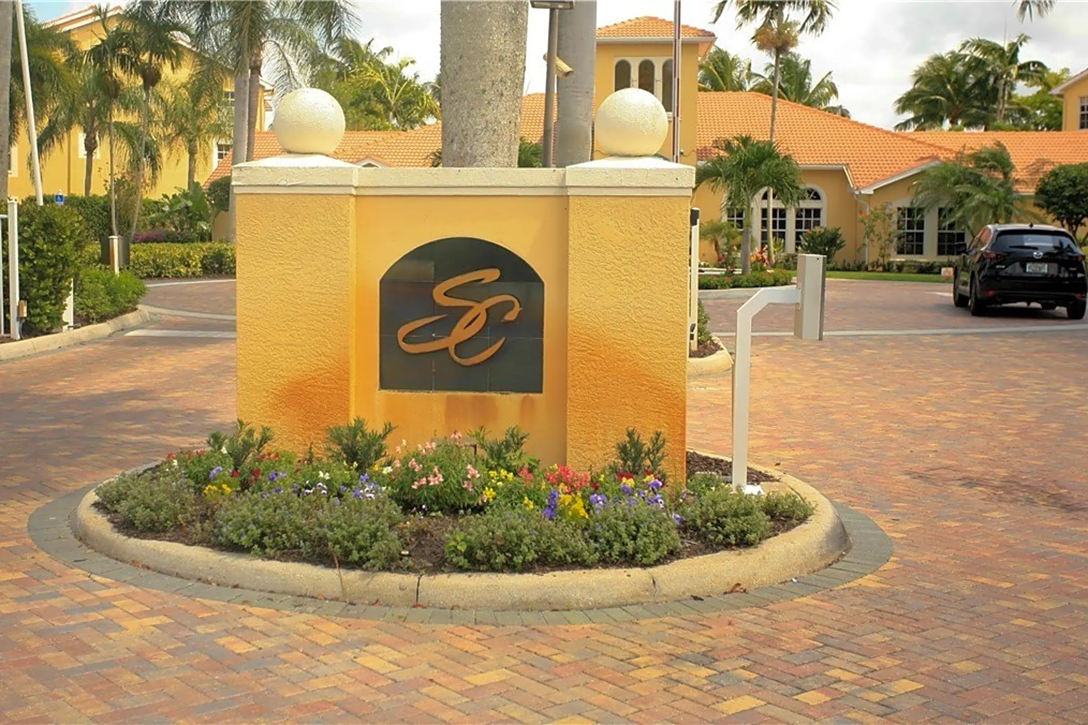 4710 St Croix Ln 231 Condos Naples, FL 34109