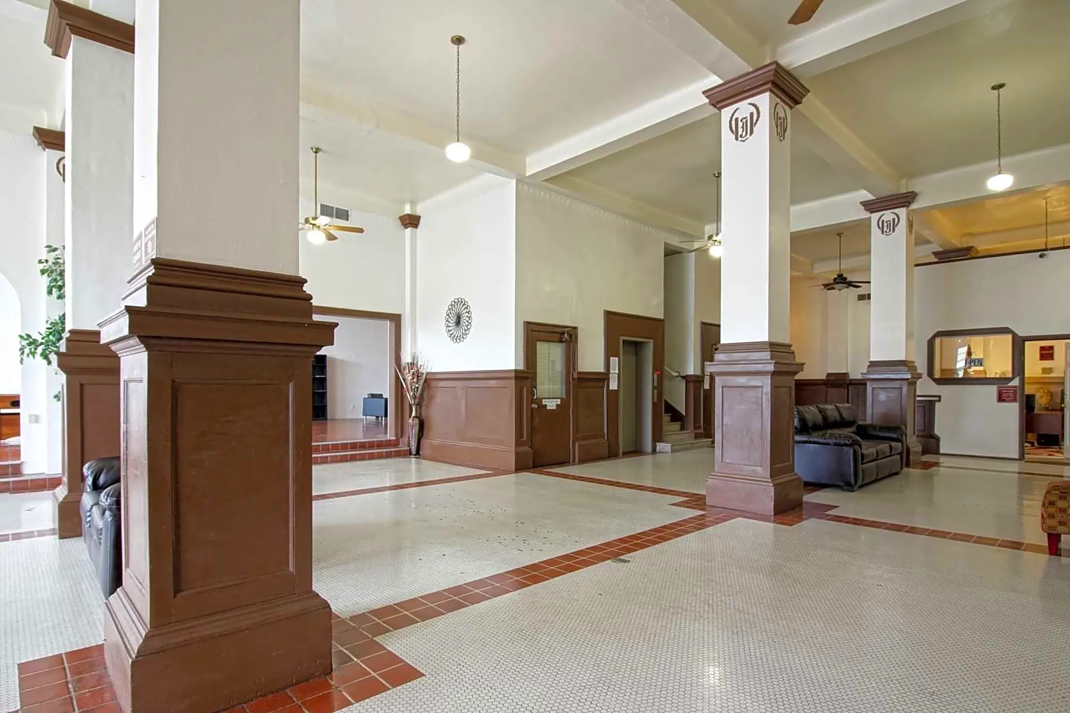Clubhouse - Jefferson Apartments - Shreveport, LA