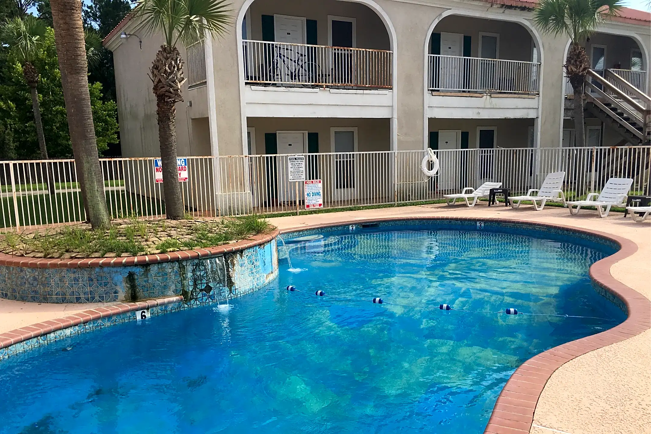 Martinique Apartments 15807 Lemoyne Blvd Biloxi Ms For Rent Rent