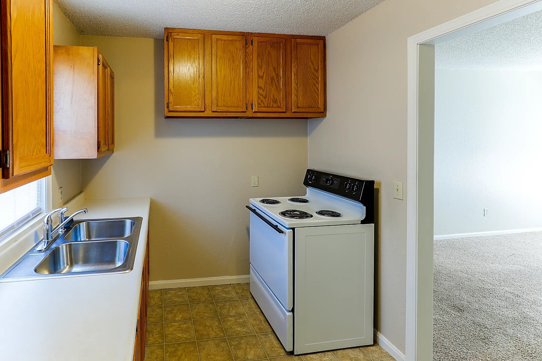 Parklane Apartments Wichita, KS 67218