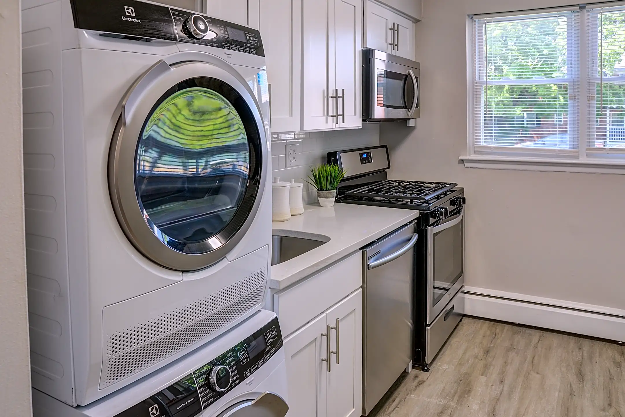 Allen Gardens Apartments Allentown, PA 18103