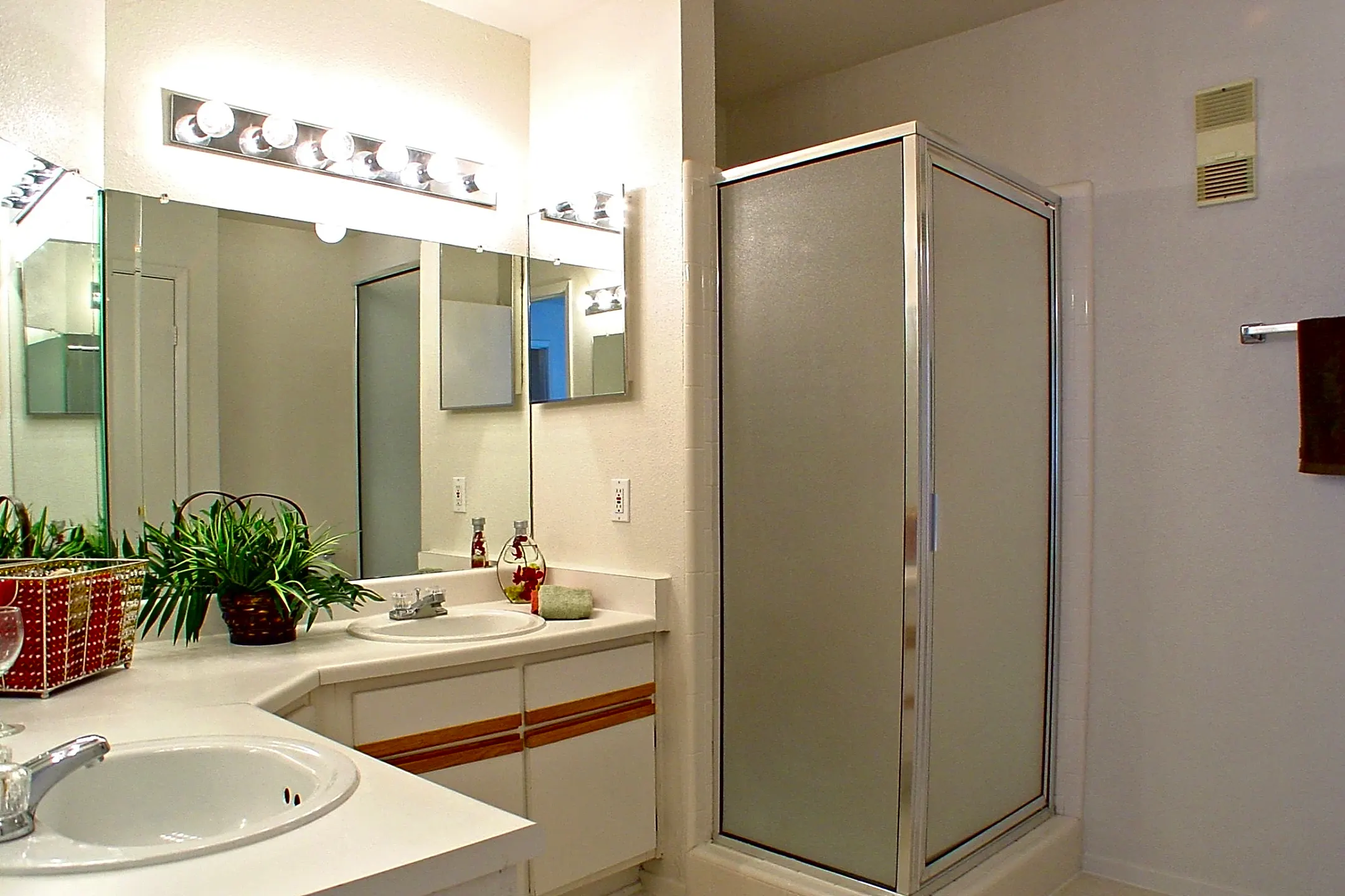 The Haven Apartments ster, TX 77598