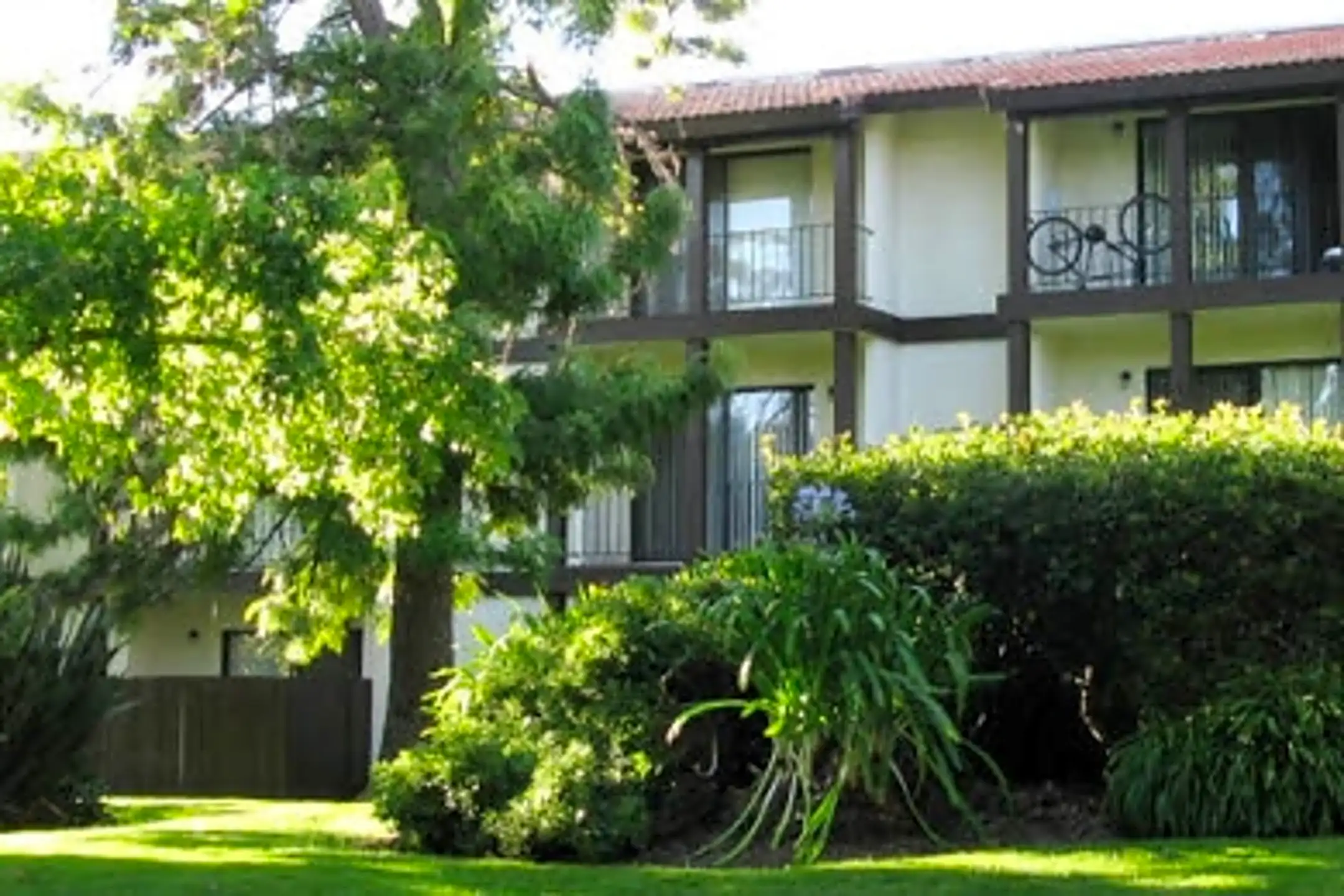 Villa Alvarado Apartments 1330 Contra Costa Ave San Pablo, CA