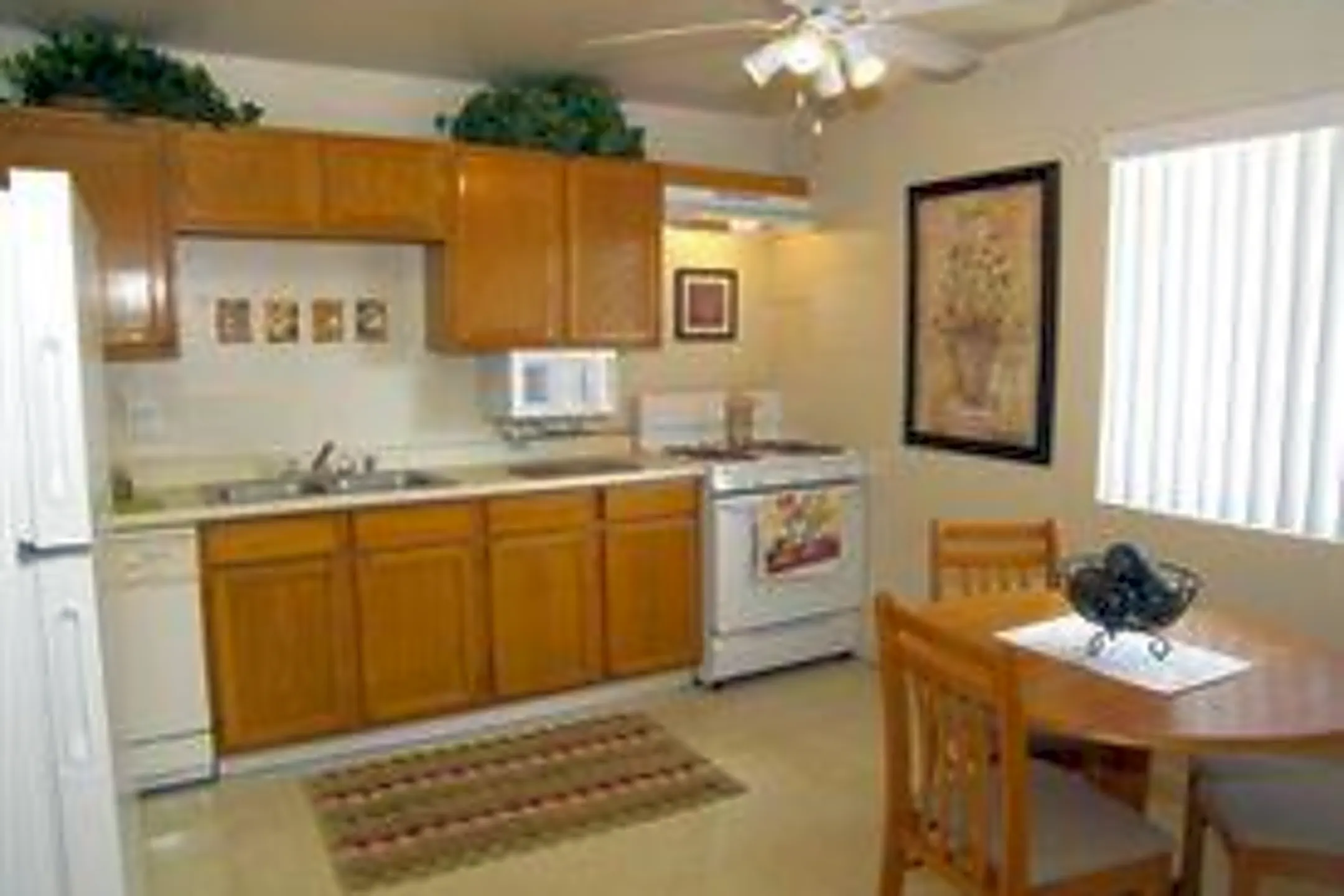 Autumn Woods Apartment Homes 5940 Landis Avenue Carmichael, CA