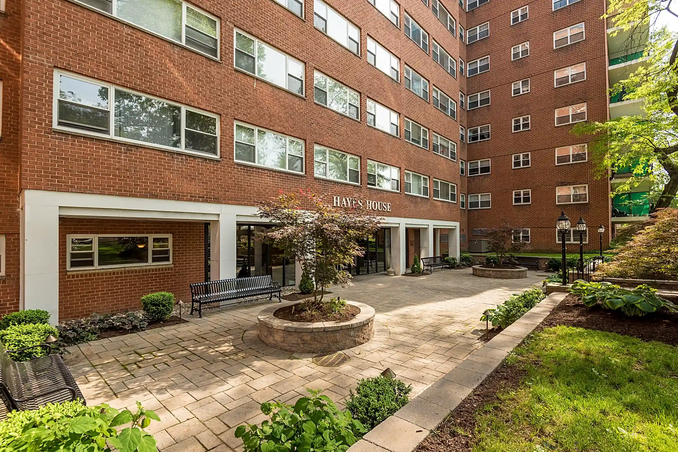 Hayes House Luxury Apartments Elizabeth, NJ 07202