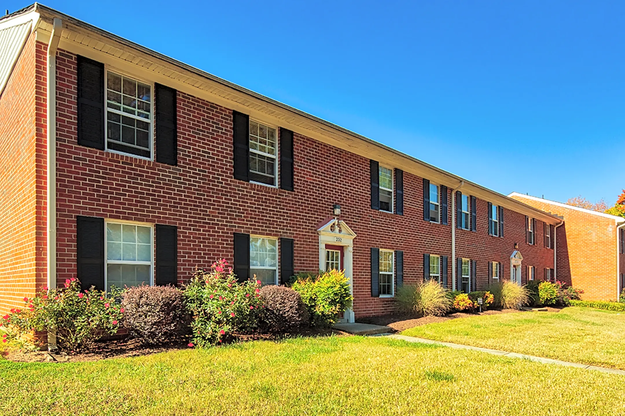 Colonial Pines Apartments - Williamsburg, VA 23185