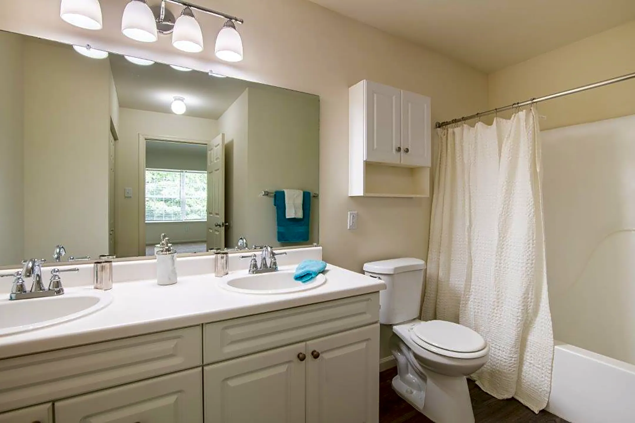 Bathroom - Abrams Run Apartment Homes - King of Prussia, PA