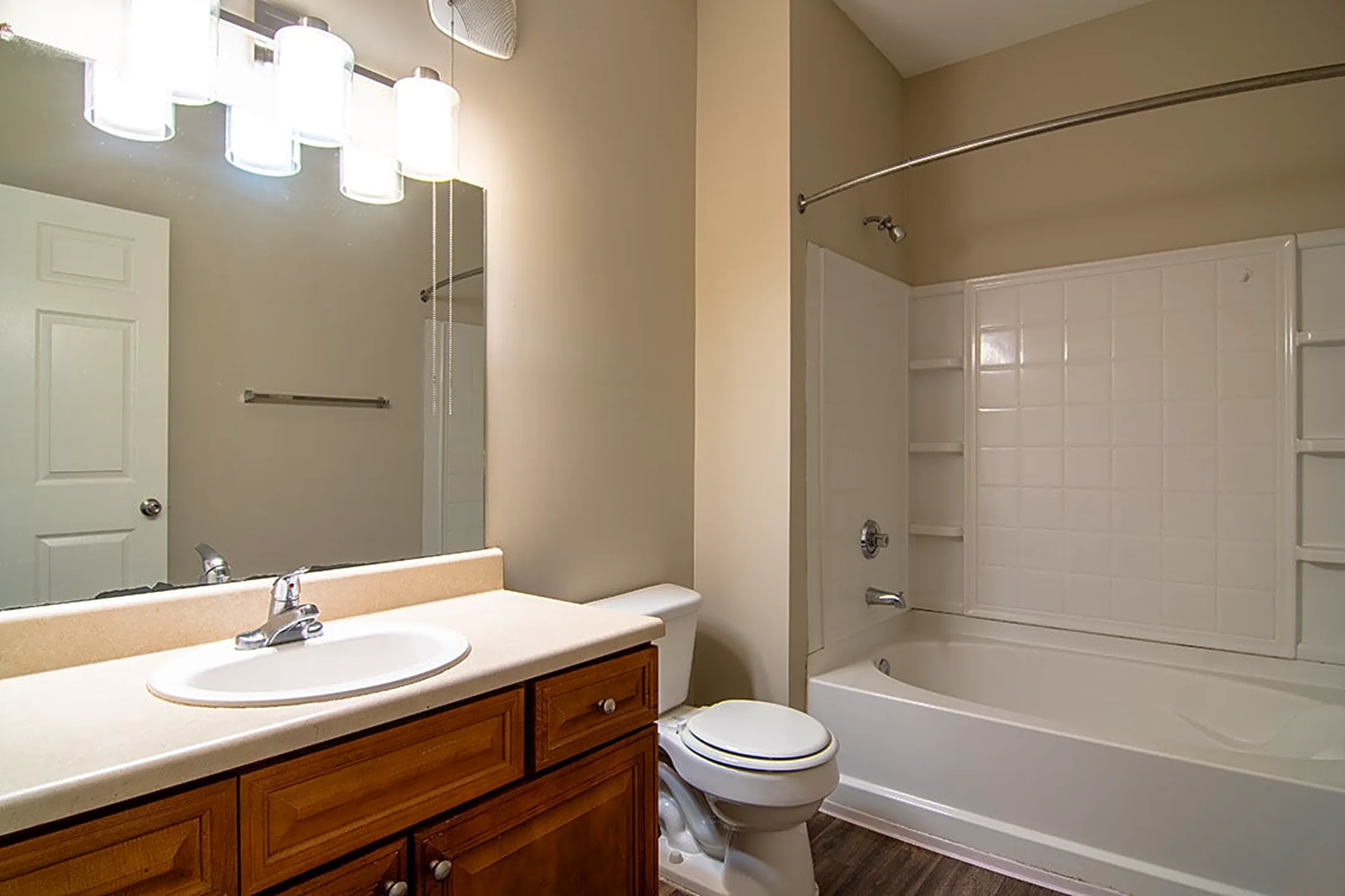 Houston Lake Apartment Community 2350 Houston Lake Rd Kathleen, GA