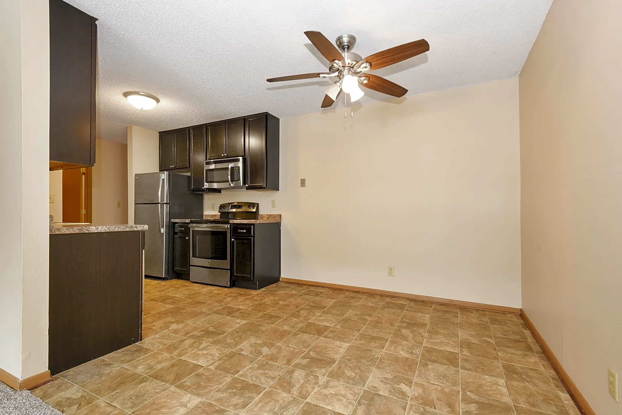 Dellwood Estates 749 E River Rd Anoka, MN Apartments for Rent Rent.