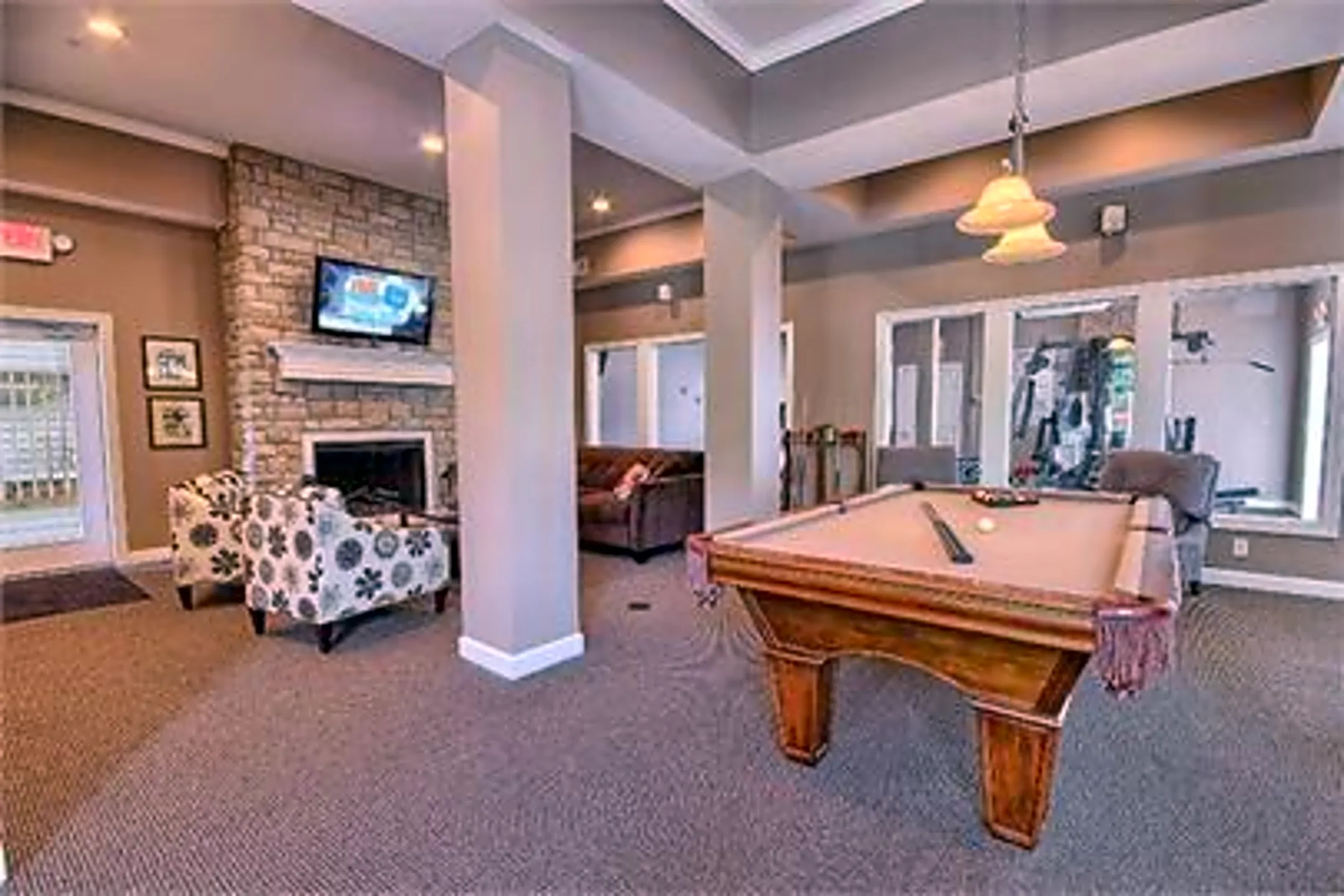 Building - 8944 Quantum Square Dr - Columbus, OH