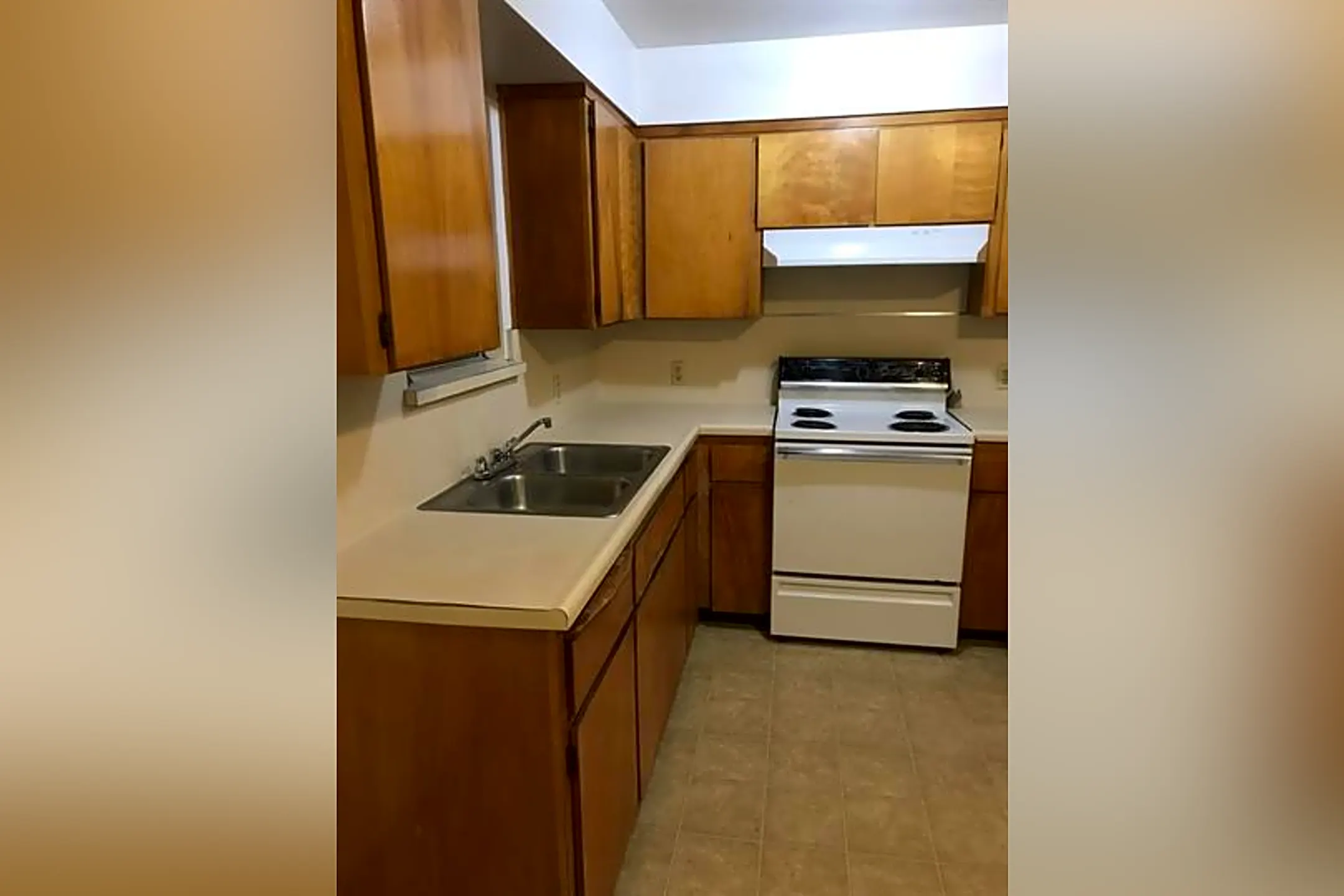 1405 E Clinton Ave Fresno, CA Houses for Rent Rent.