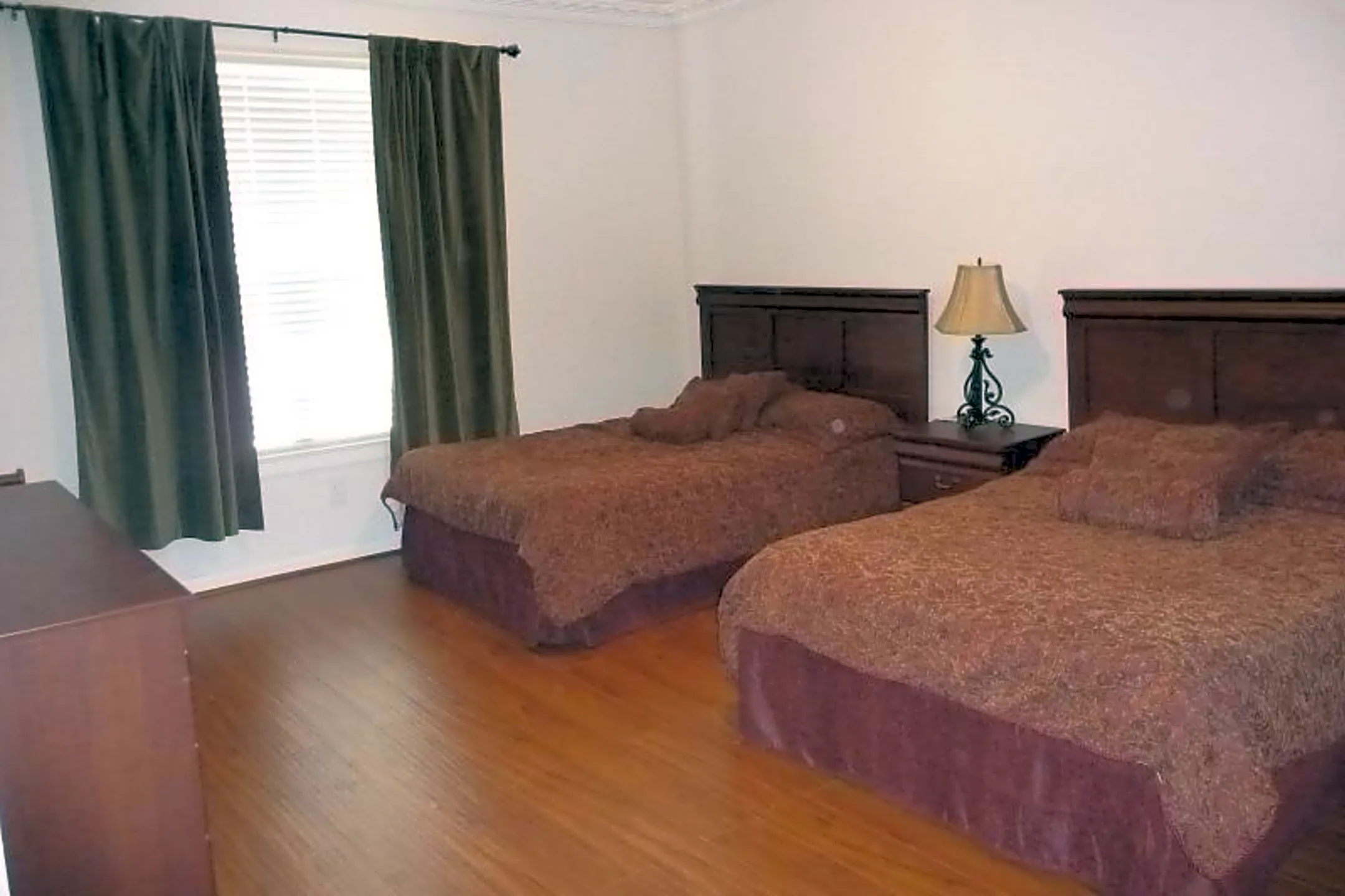 Bedroom - 6655 W Sam Houston Pkwy S - Houston, TX