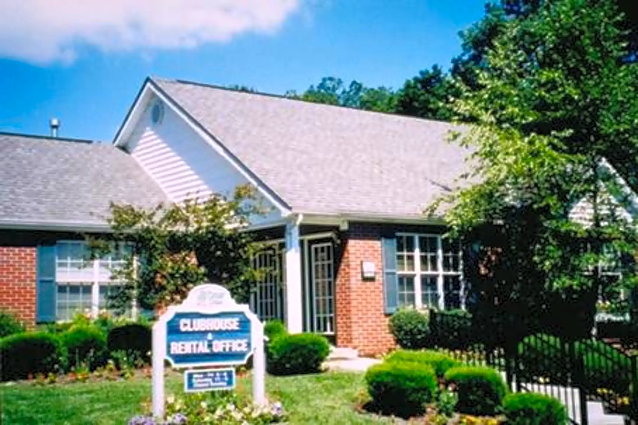 Timber Creek 5400 N Timber Creek Dr Milford, OH Apartments for Rent