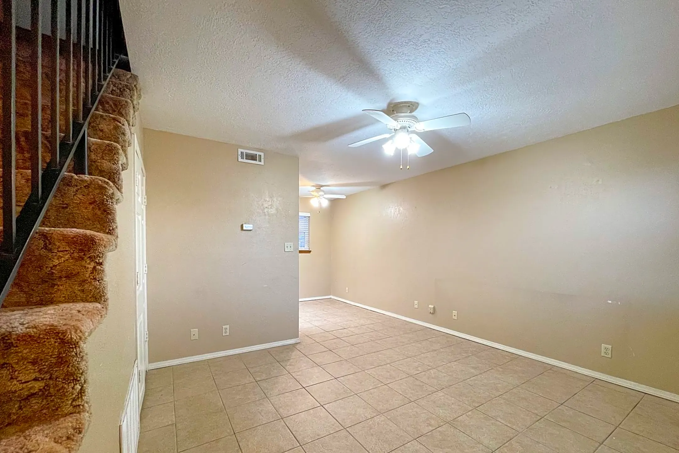 301 W Davis Ave 301 W Davis Ave unit 9 Weatherford, OK Apartments