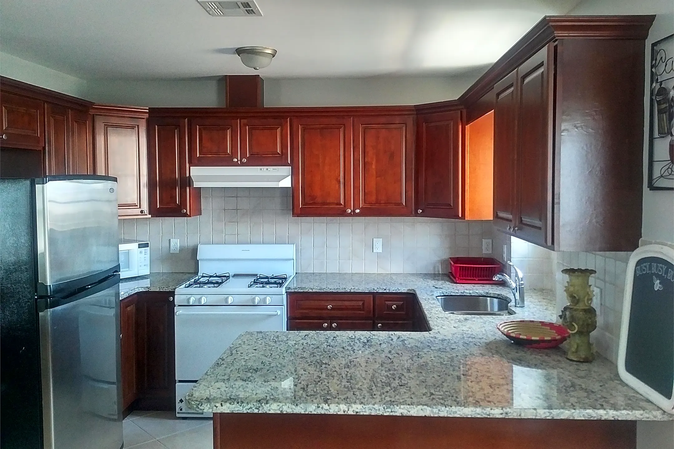 255257 New Jersey Railroad Ave Apartments Newark, NJ 07105