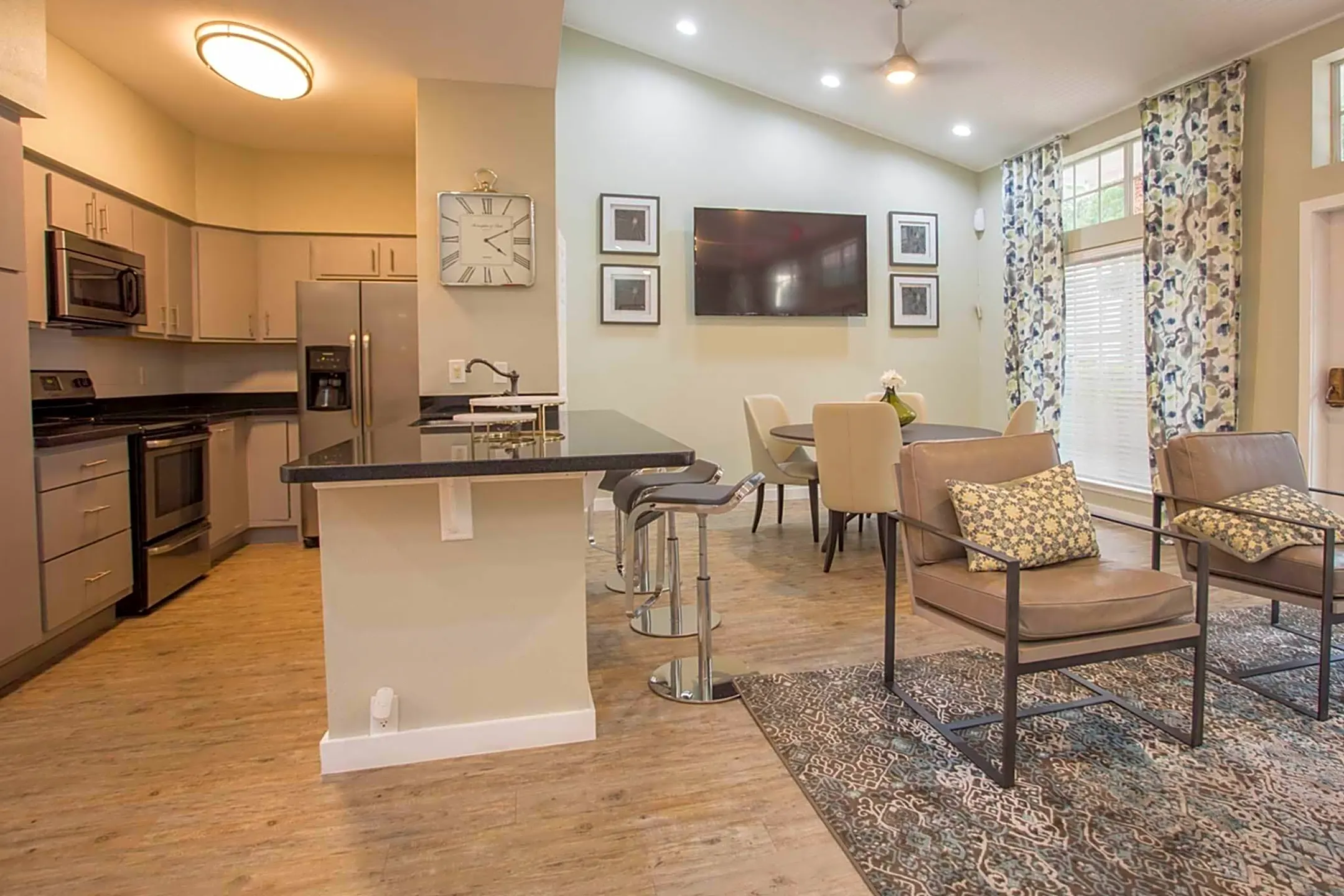 Advenir at The Oaks 3100 Old Winter Garden Rd Ocoee, FL Apartments