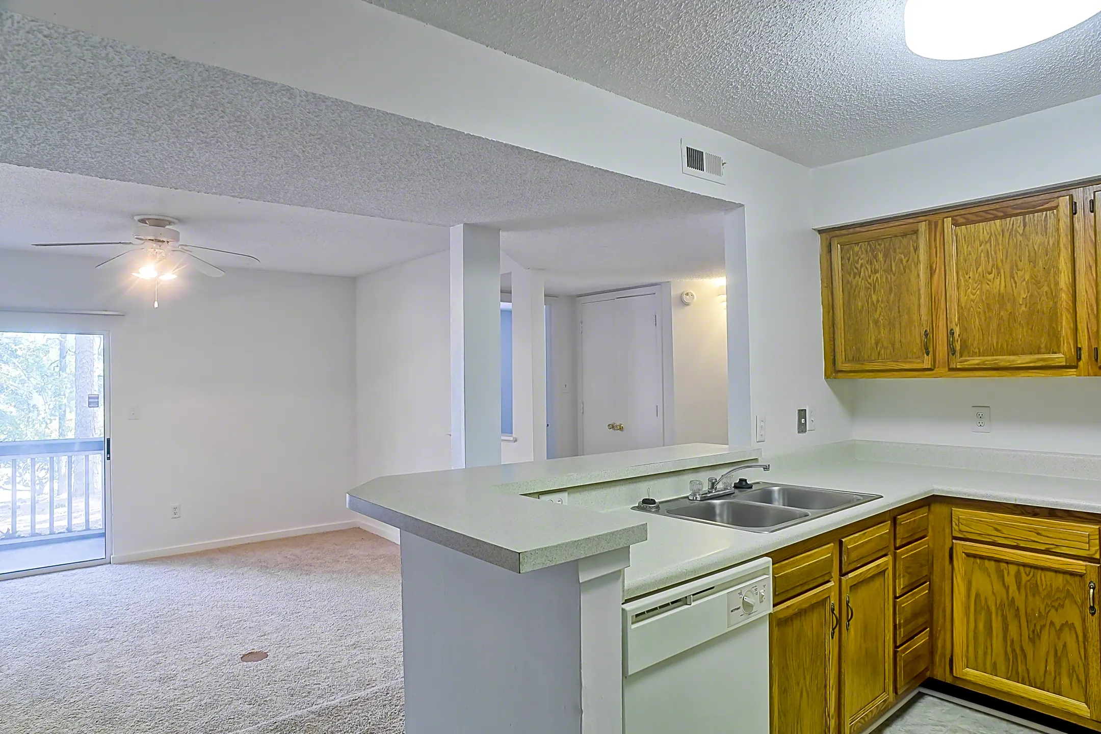 Sand Ridge Apartments Wilmington, NC 28401