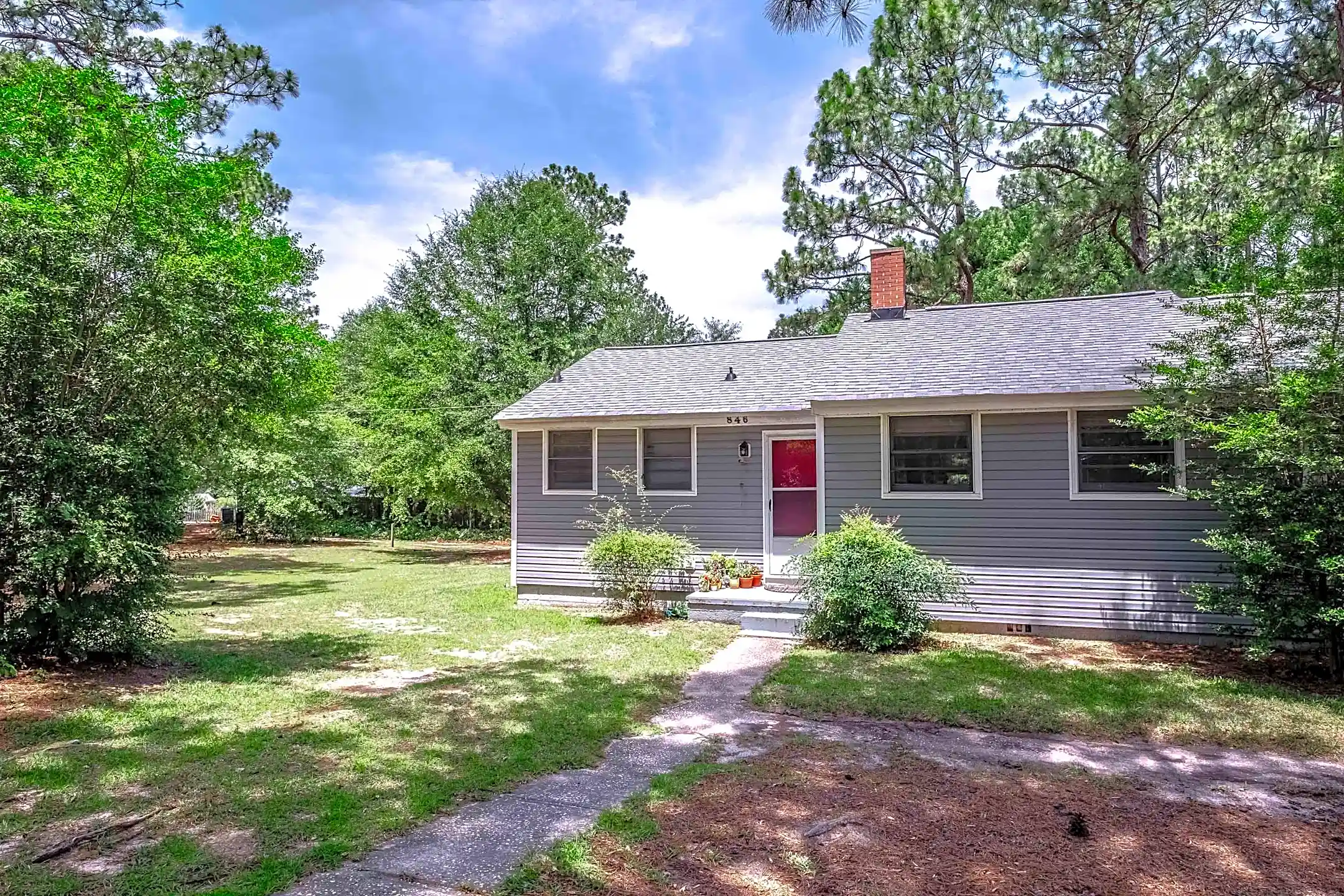 Knollwood Apartments 304 Crestview Rd Southern Pines, NC Apartments