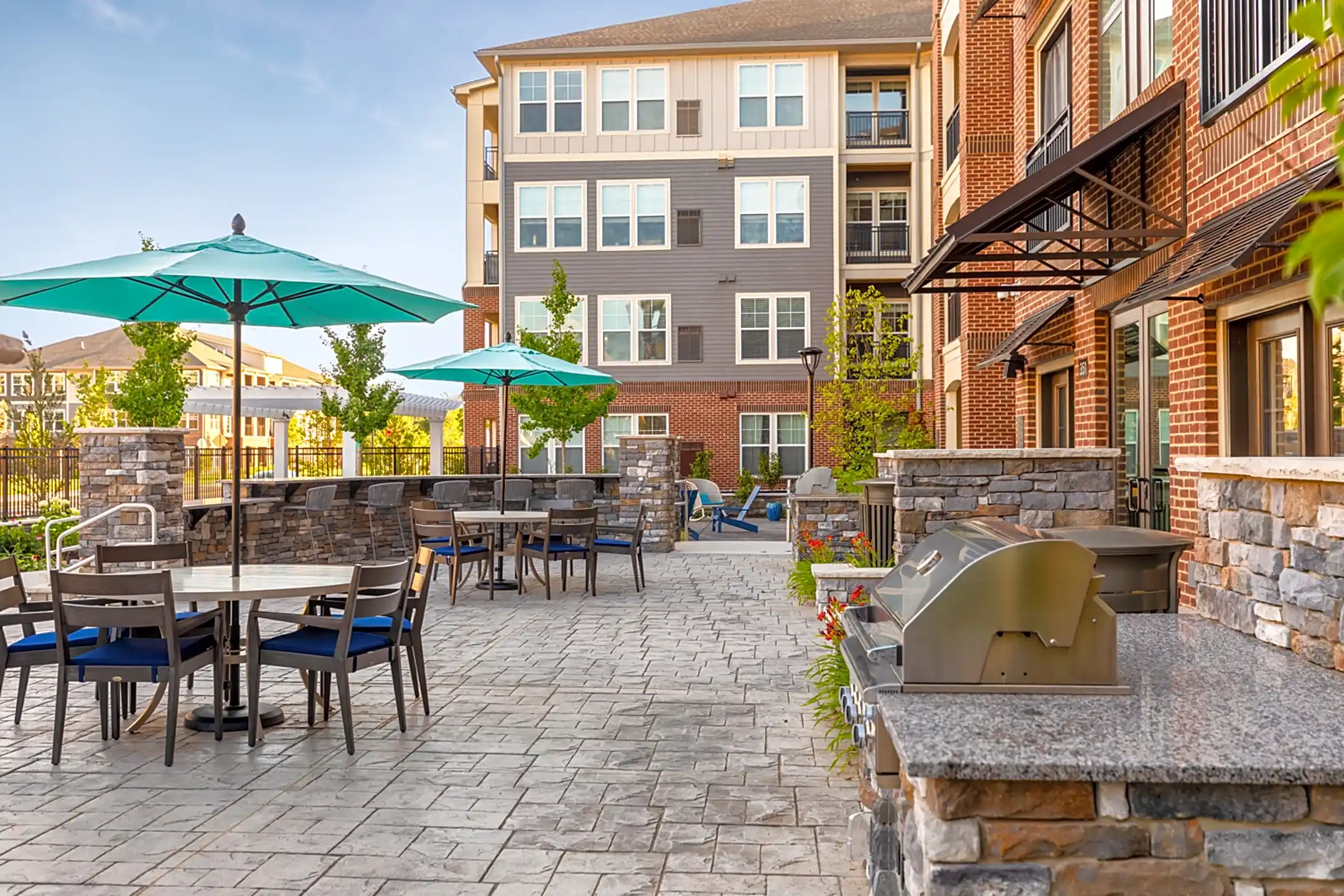 J Creekside at Exton Exton, PA 19341