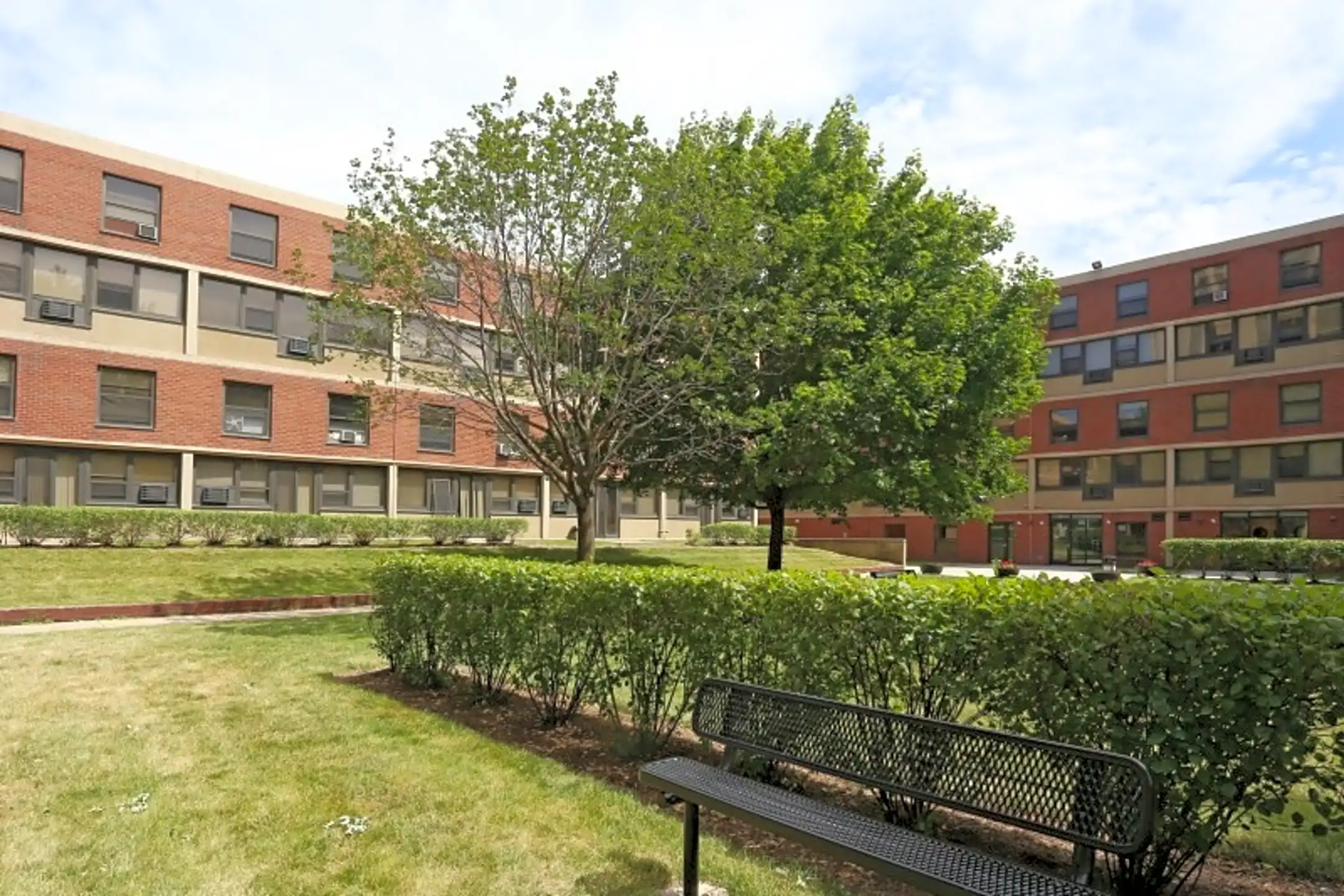 York Terrace 2701 S Indiana Ave Chicago, IL Apartments for Rent Rent.