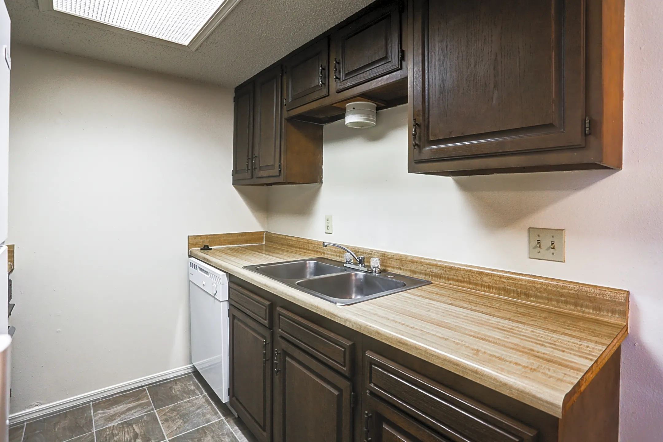 Foxfire Apartments 1701 S West End St Springdale, AR Apartments for